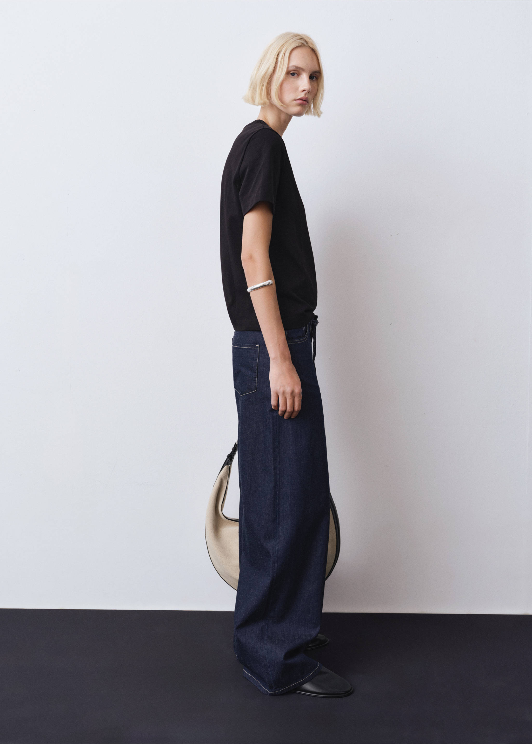 Short-sleeved cotton t-shirt - General plane, Black. Ref: 87044082-00.