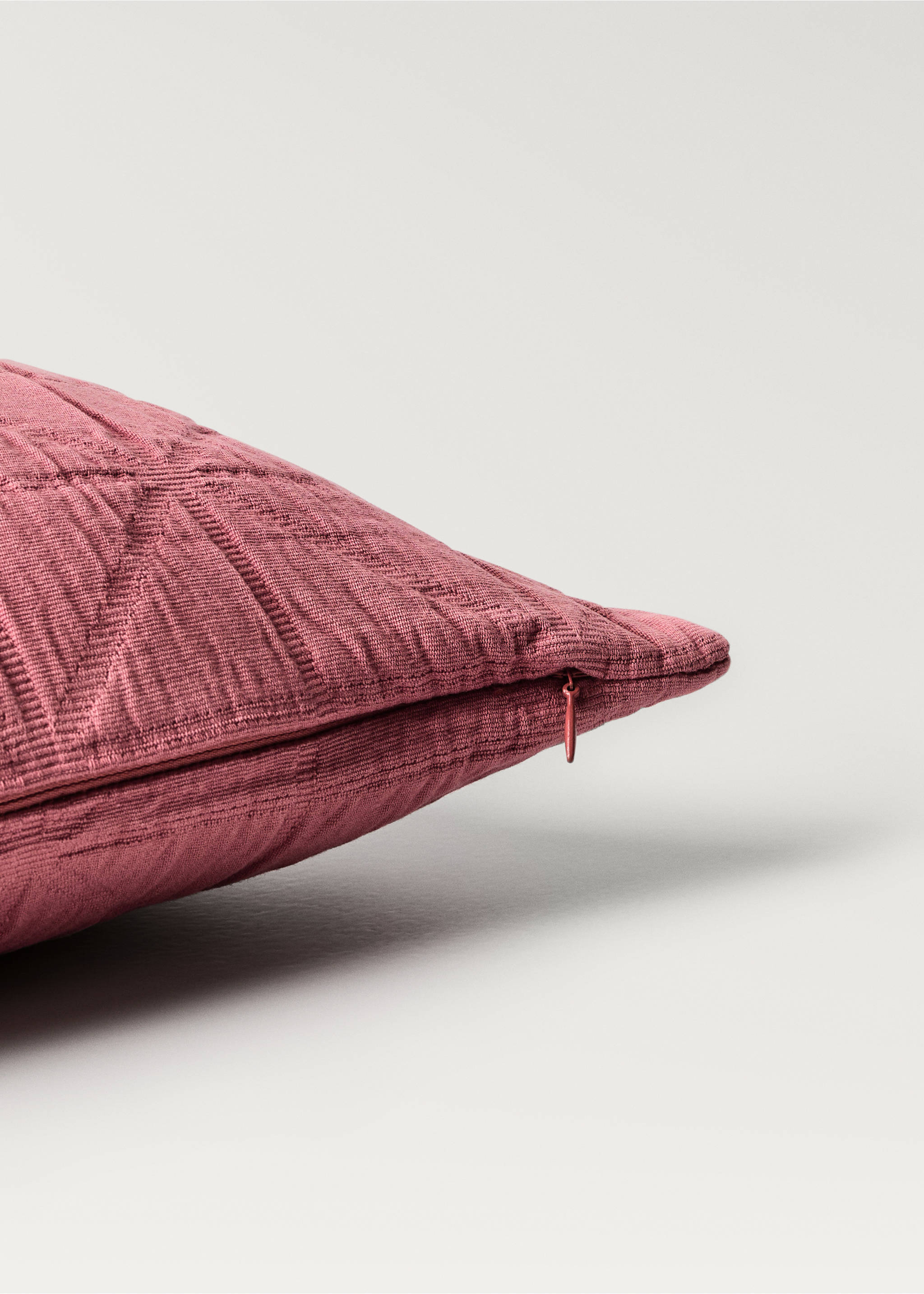 Children's cotton jacquard garment-dyed rhombus cushion cover 40x40 cm - Details of the article 1, Pink. Ref: 87044083-00.