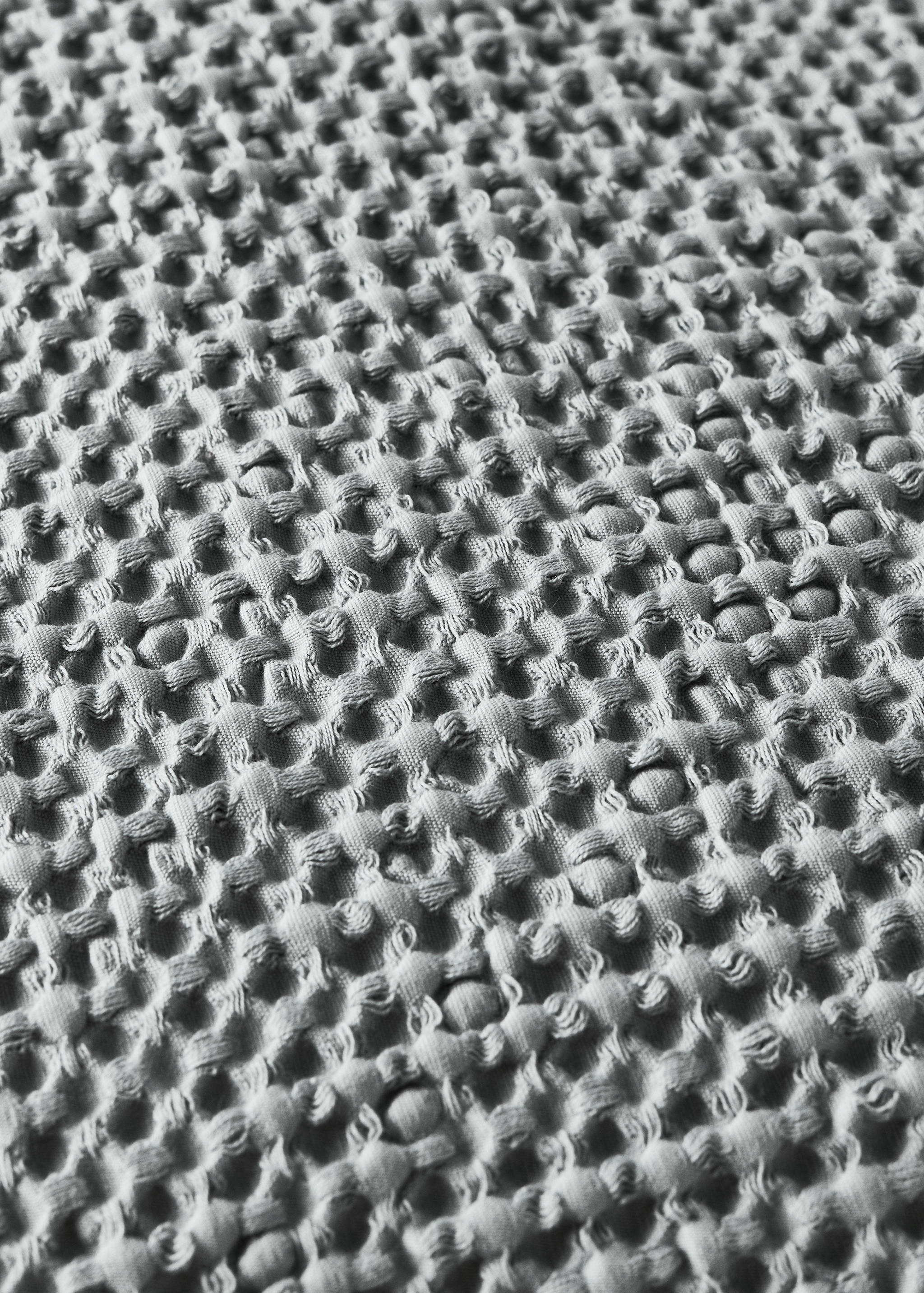 Children’s waffle-cotton garment-dyed cushion cover  40x40cm - Details of the article 2