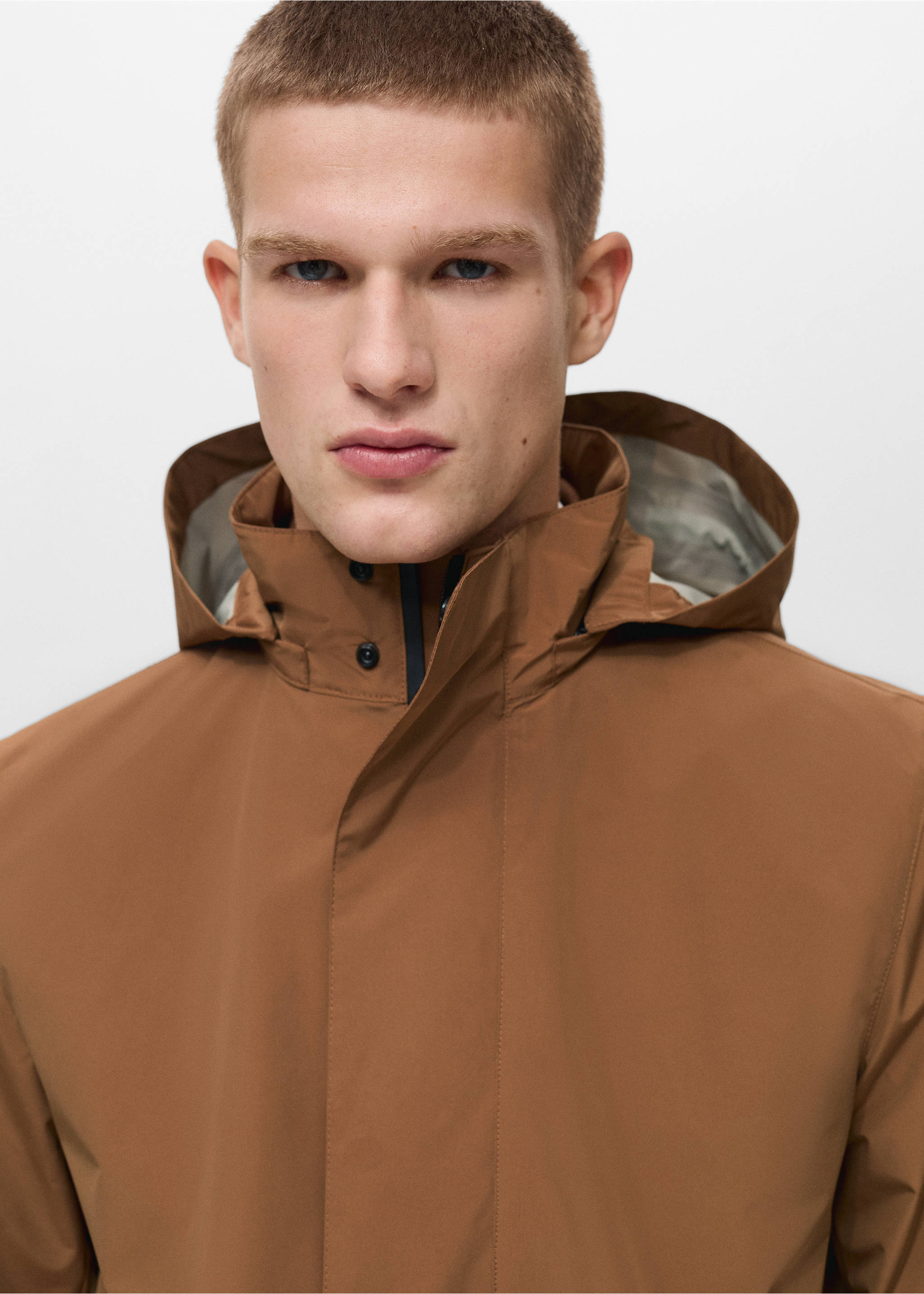 COOLMAX® technology waterproof barn jacket - Details of the article 1, Tobacco Brown. Ref: 87044389-00.