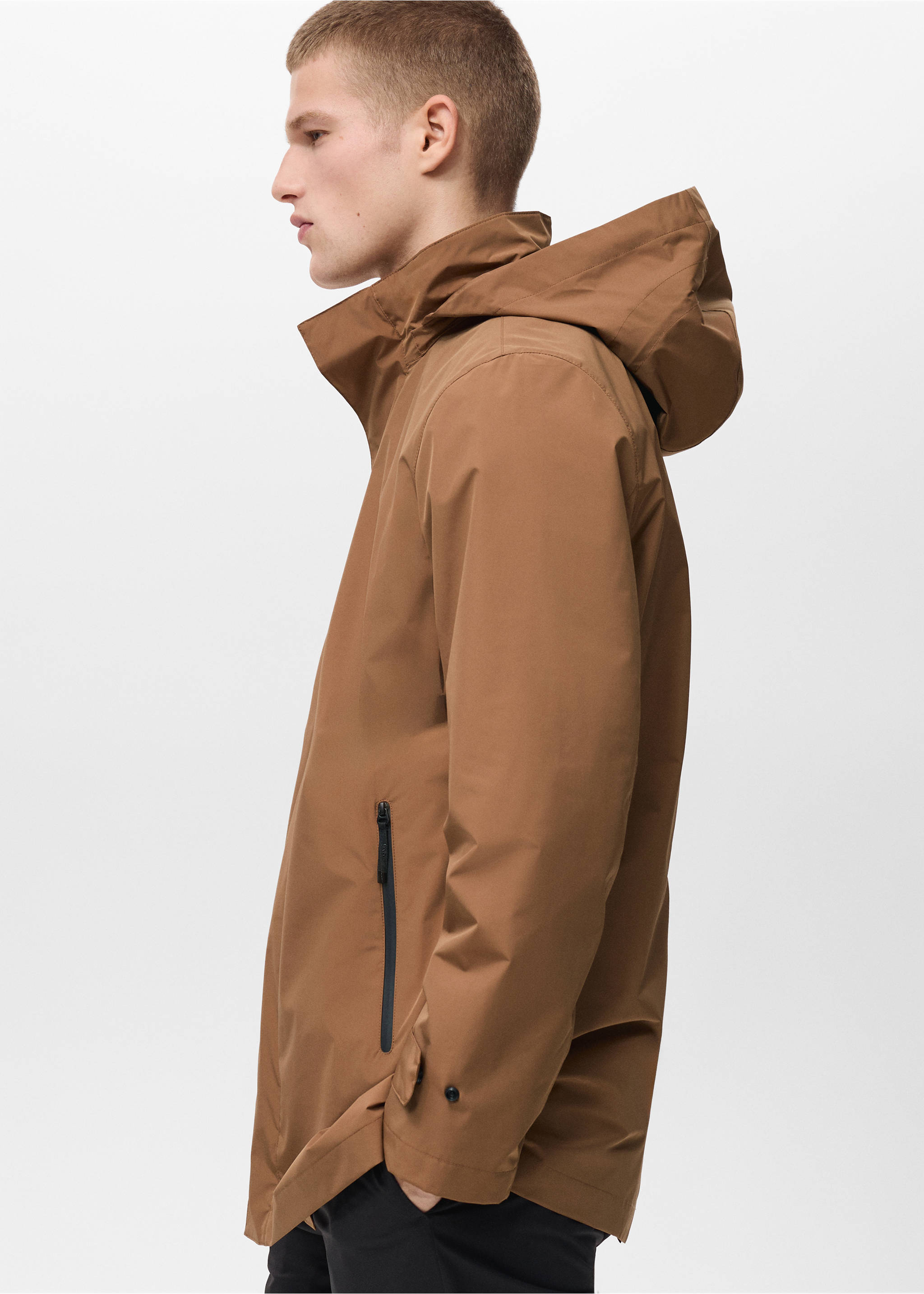 COOLMAX® technology waterproof barn jacket - Details of the article 2, Tobacco Brown. Ref: 87044389-00.