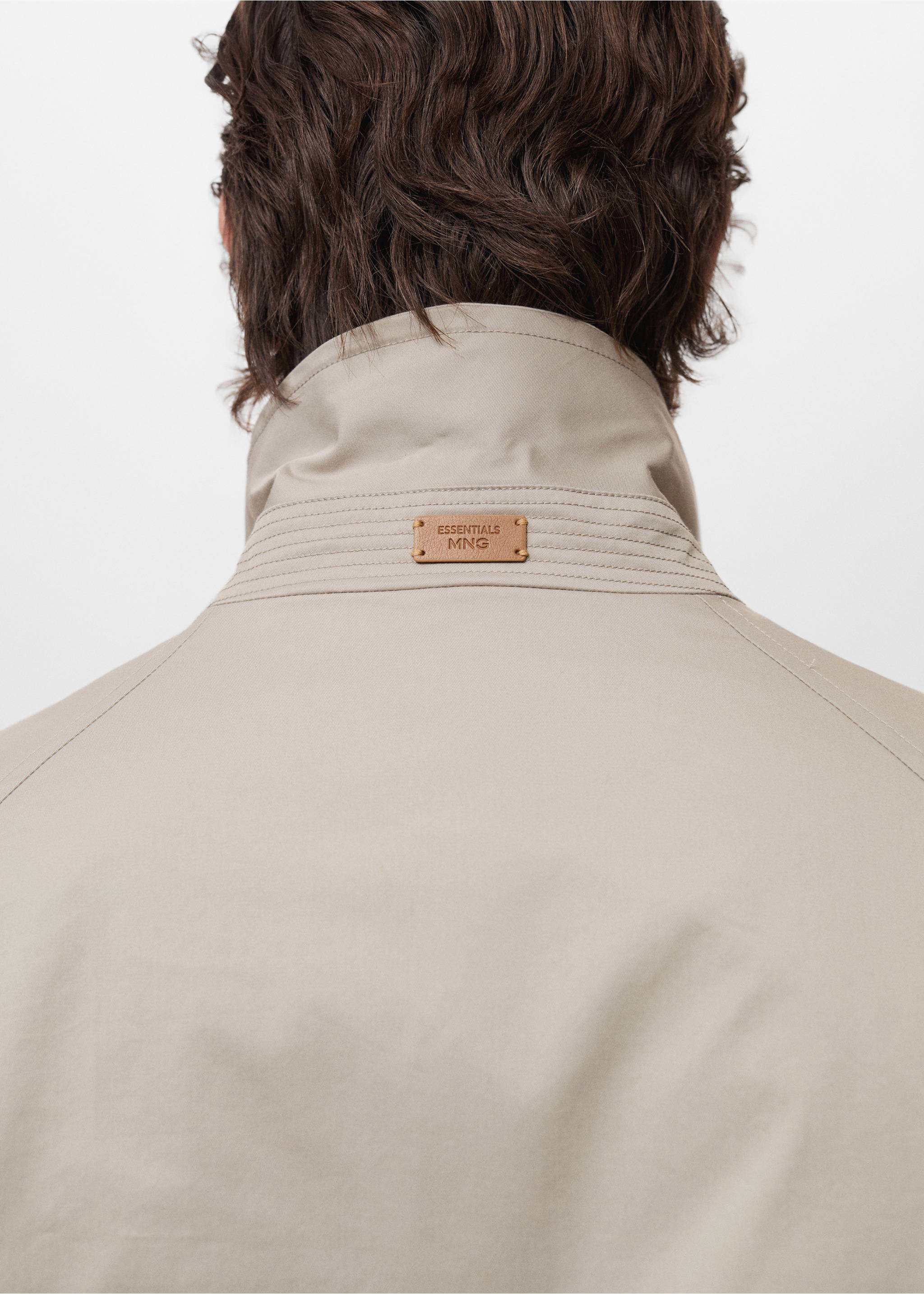 Gabardina algodón water repellent - Detalle del artículo 3, Gris hielo. Ref: 87044391-00.