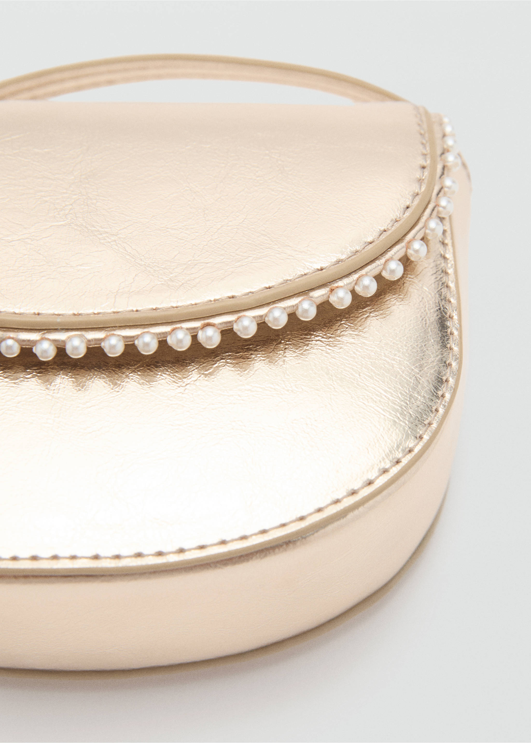 Mini bag with flap - Details of the article 1, Gold. Ref: 87044393-00.