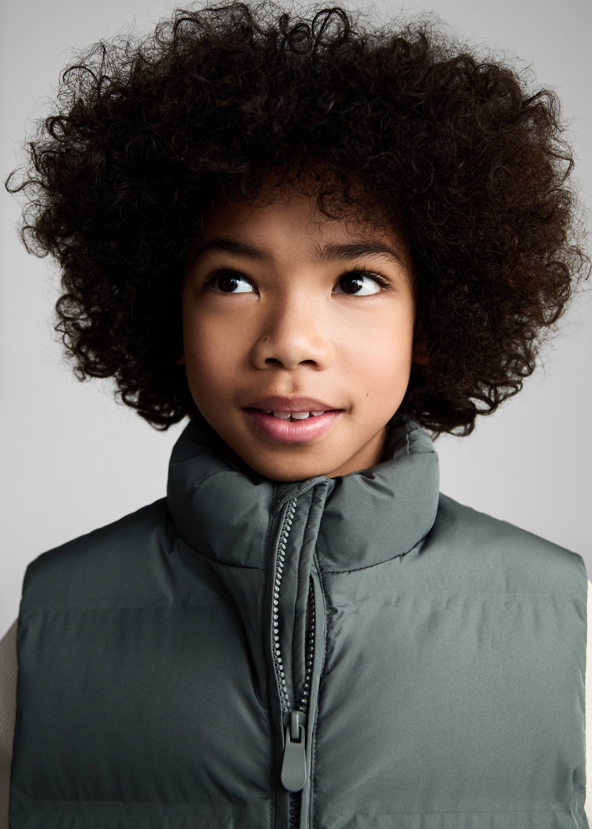 Quilted vest with pockets - Details of the article 1