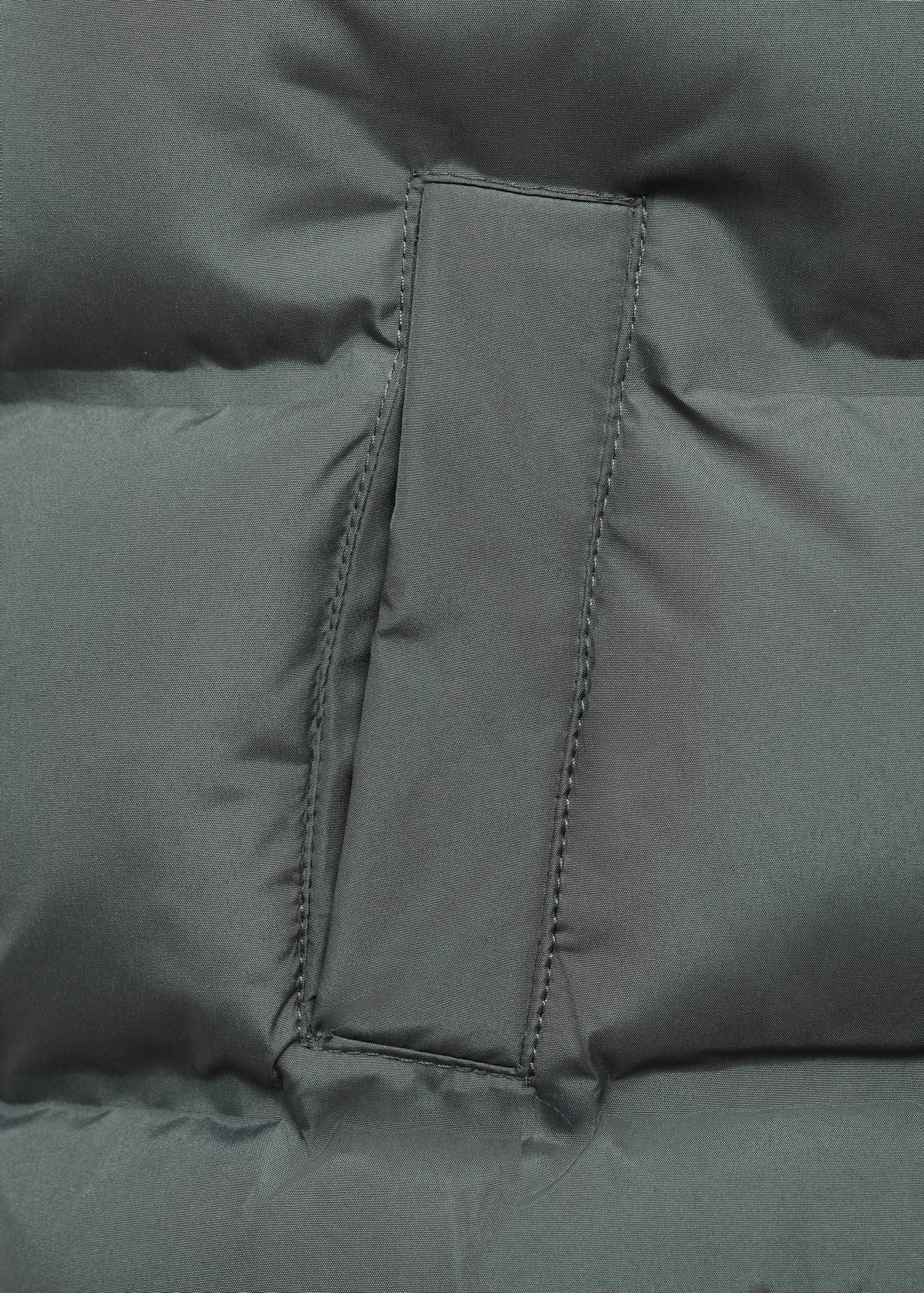 Quilted vest with pockets - Details of the article 0