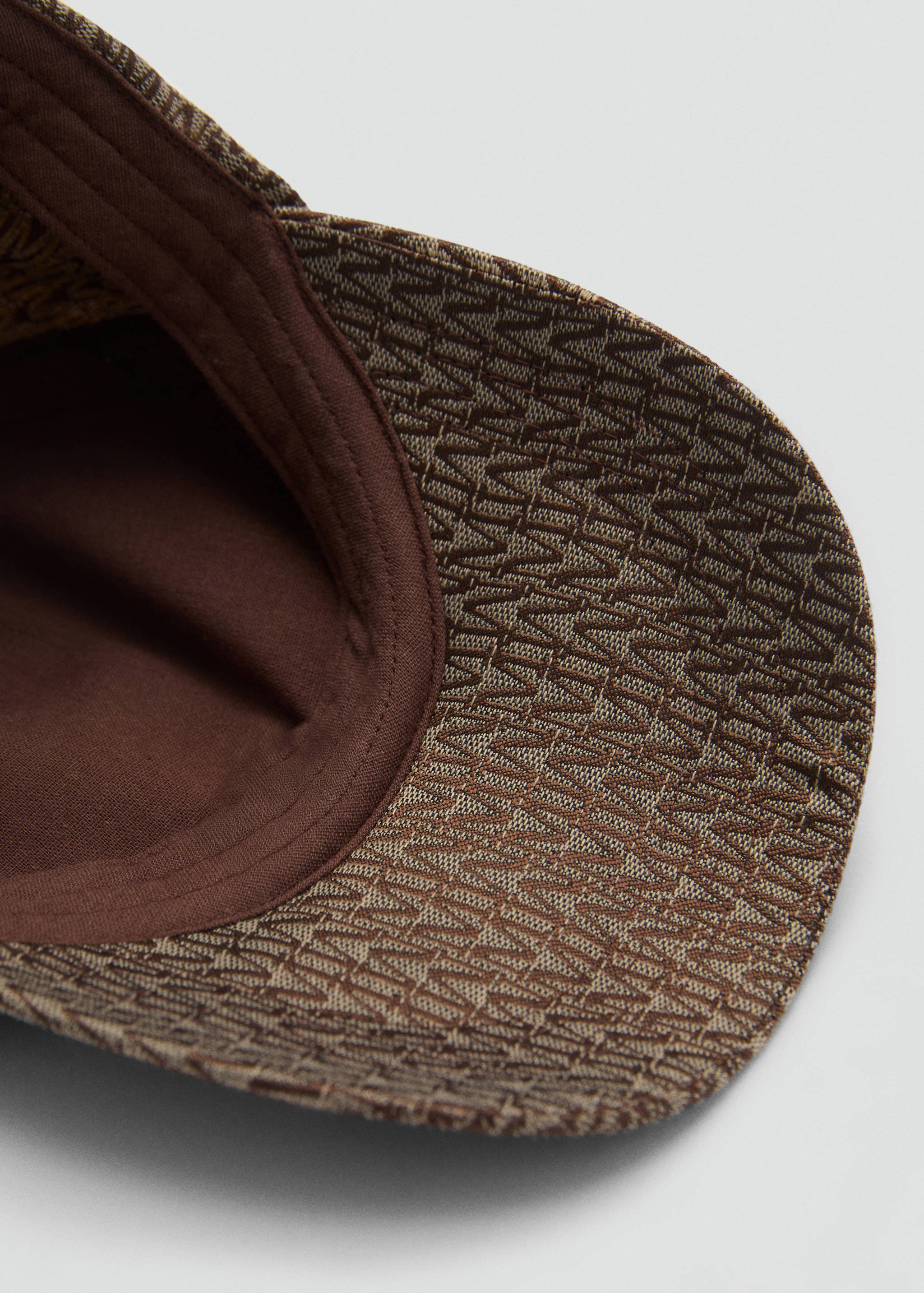 Cap with printed mango logo - Details of the article 2