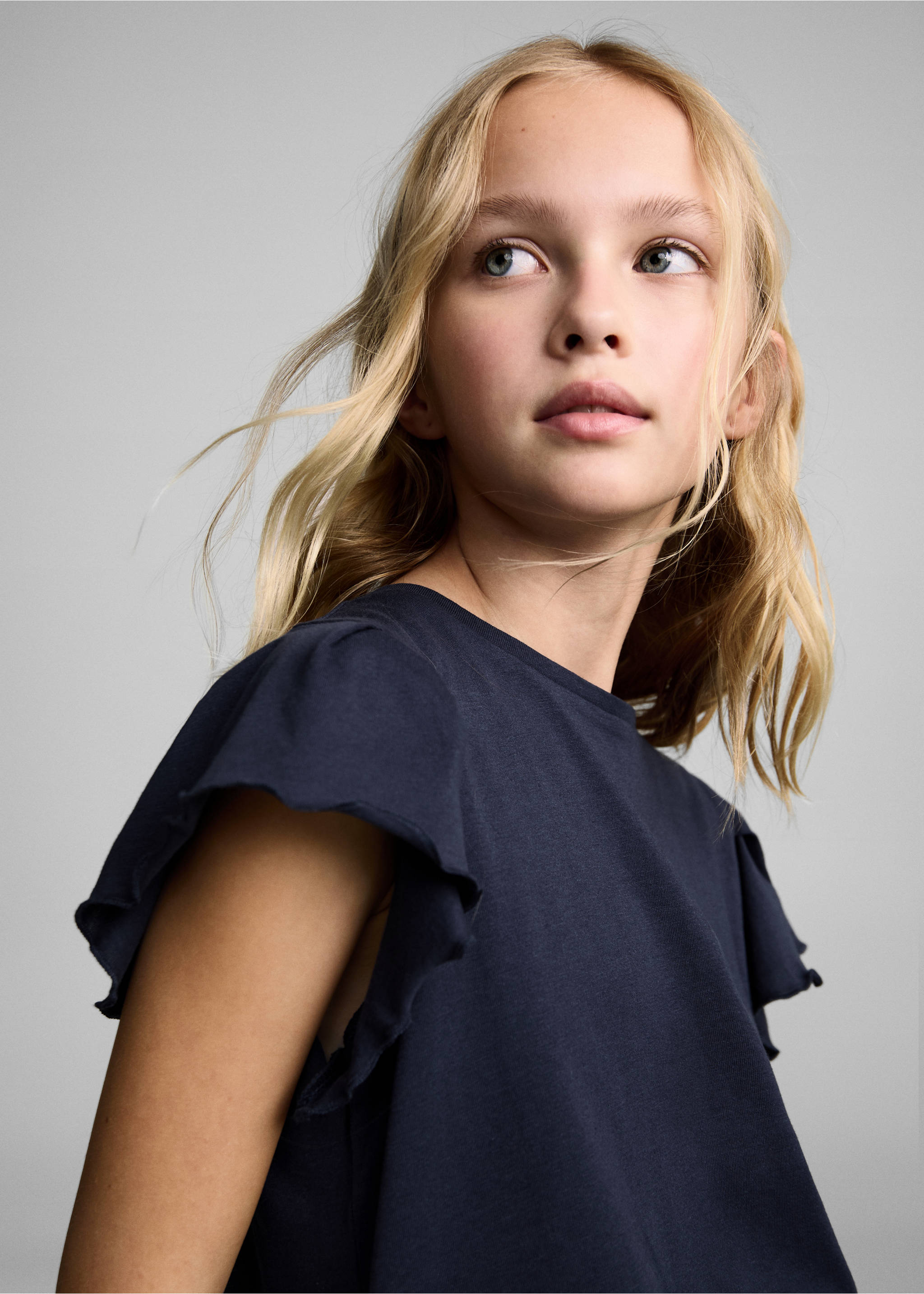 Short-sleeved ruffle t-shirt - Details of the article 1, Dark Navy. Ref: 87044800-00.