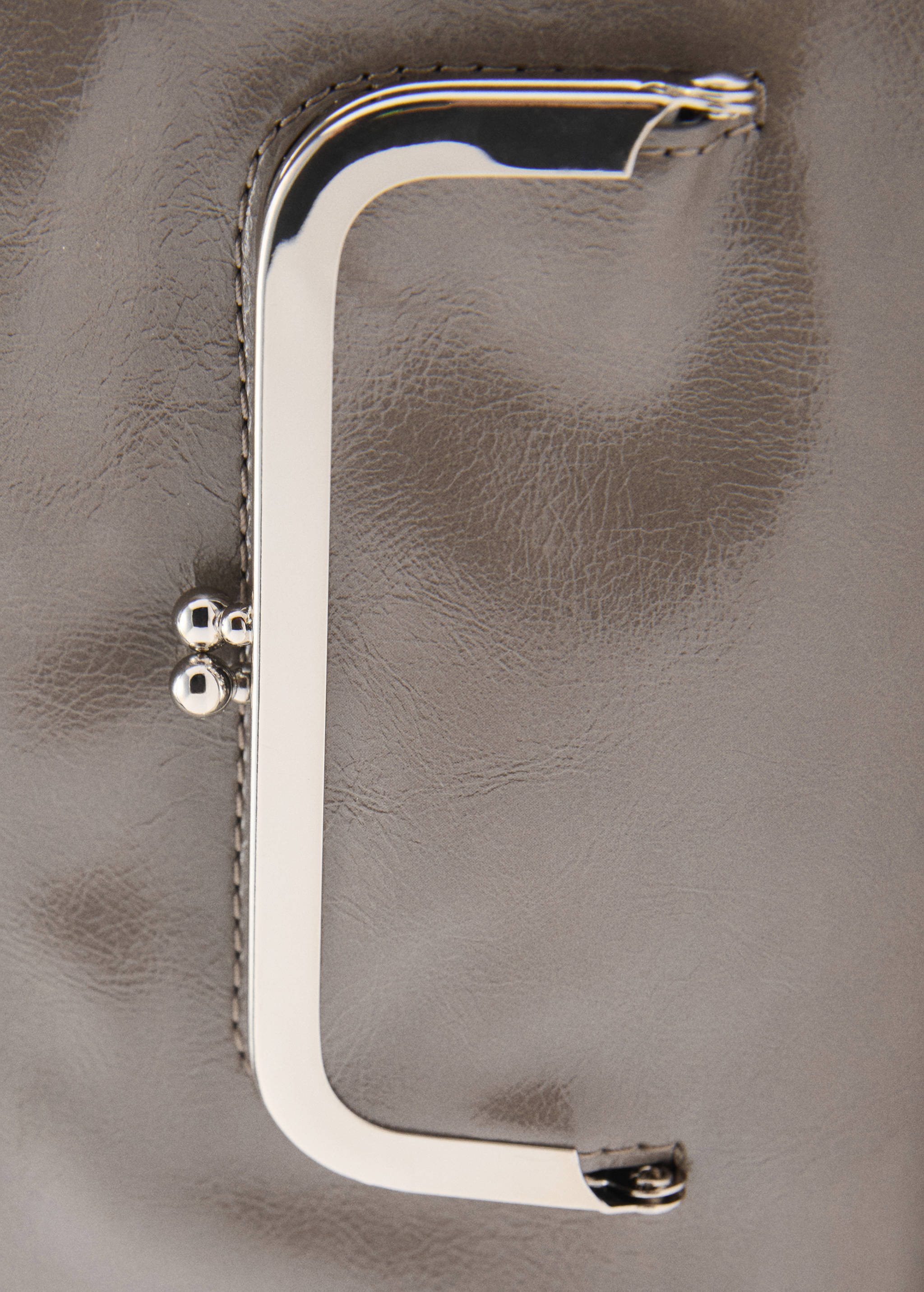 Τσάντα ώμου με τσέπες pochette - Λεπτομέρεια του προϊόντος 1