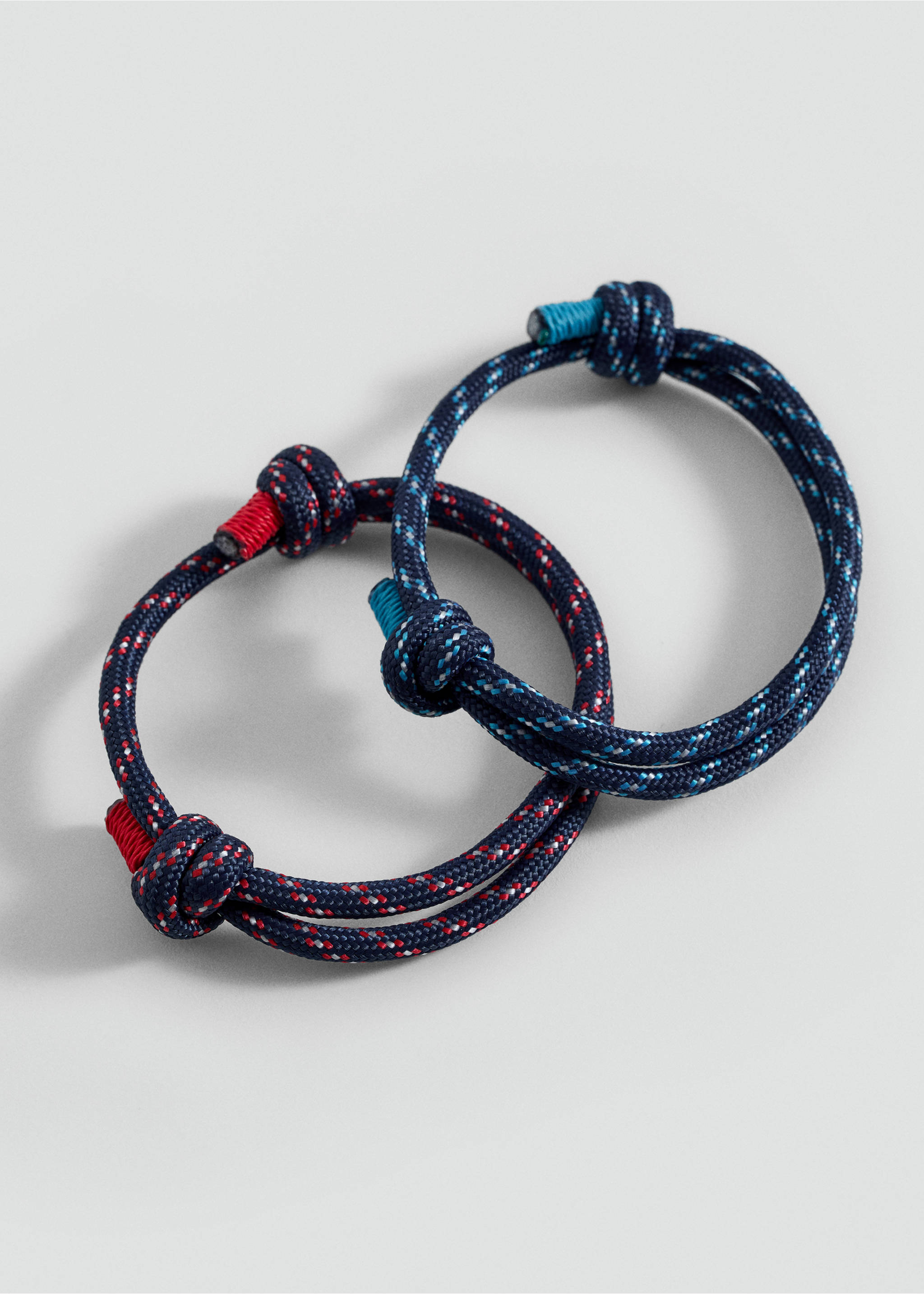 Kordelarmbänder im Set - Detail des Artikels 1, Marineblau. Ref: 87045144-00.