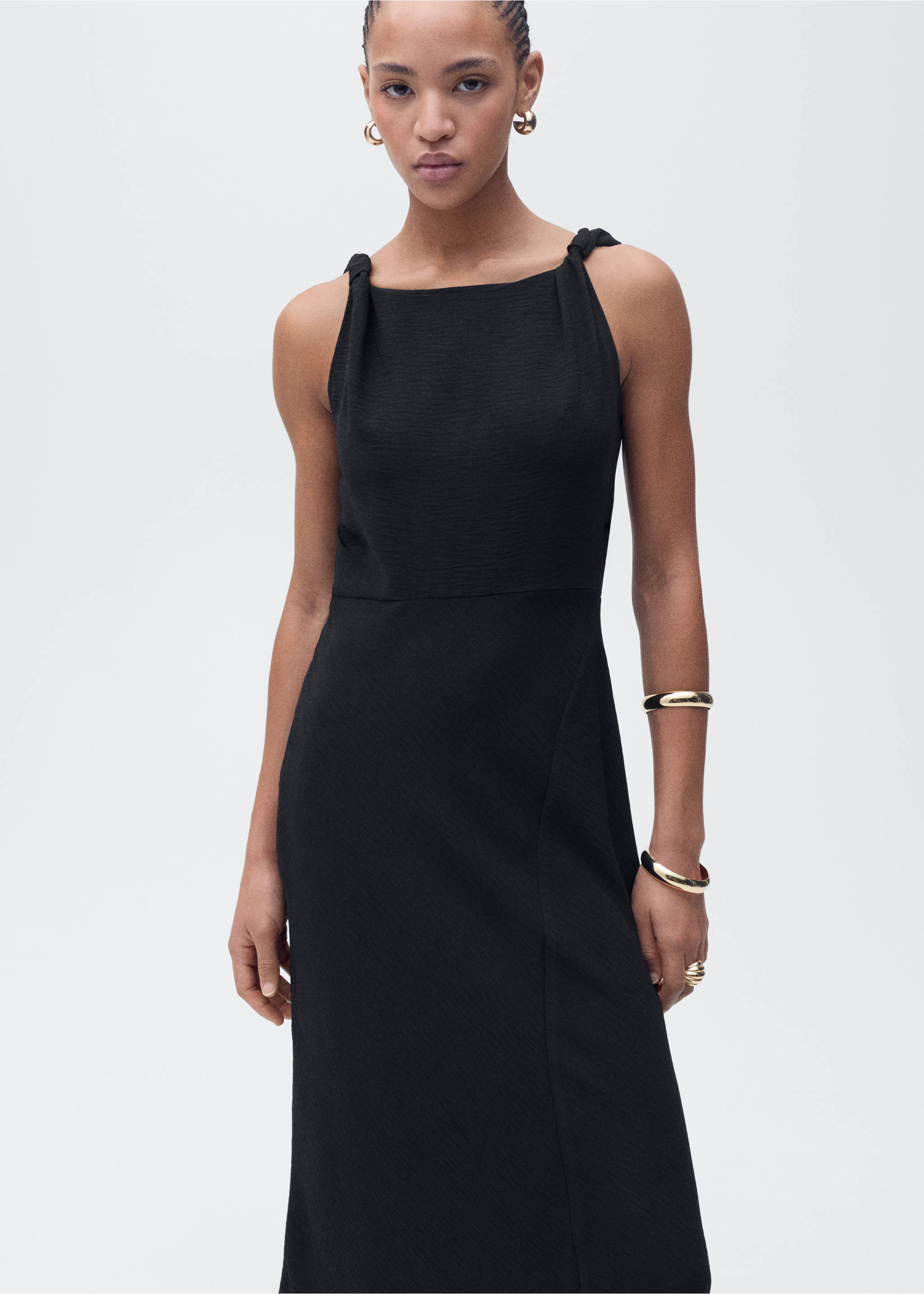 Long asymmetric dress - Medium plane, Black. Ref: 87045747-00.
