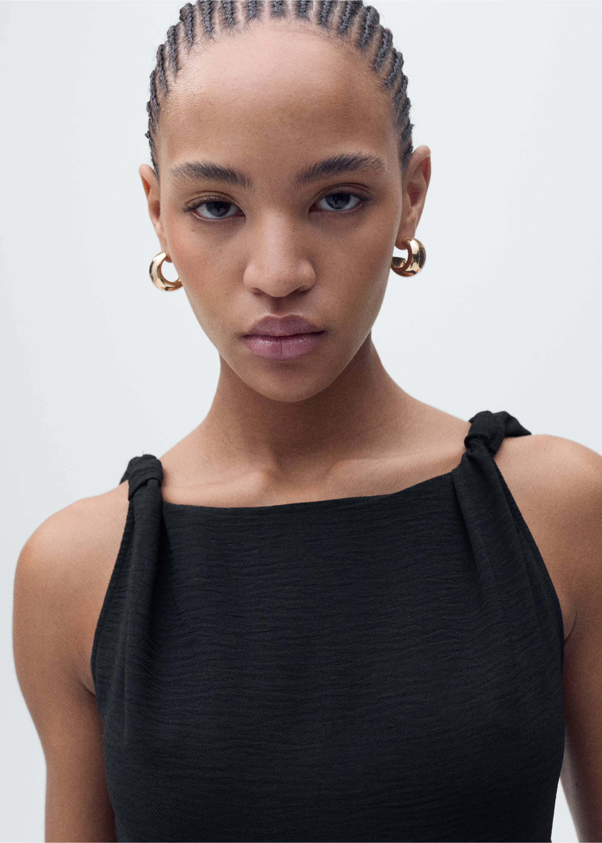 Long asymmetric dress - Details of the article 1, Black. Ref: 87045747-00.