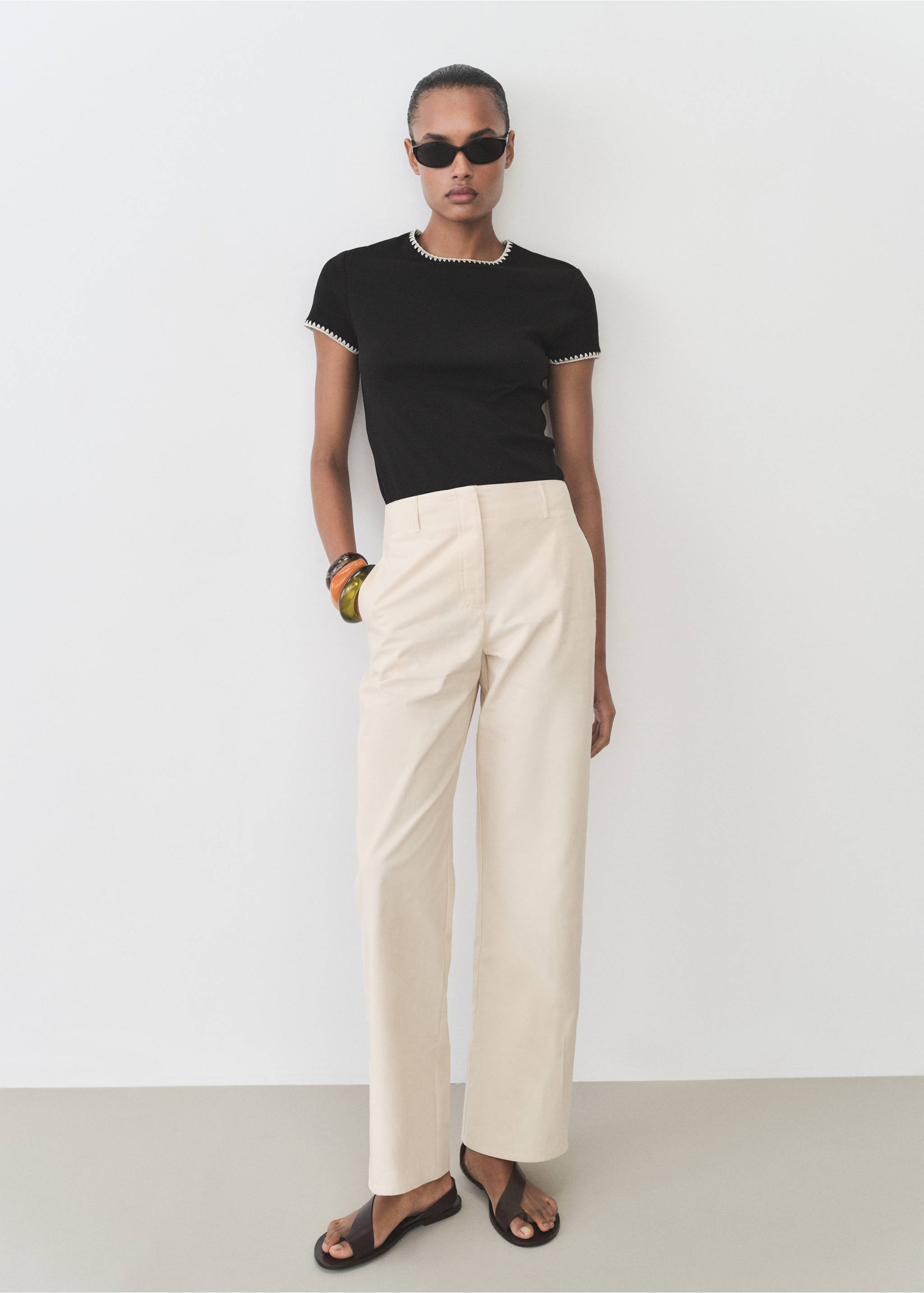 Cotton t-shirt with contrasting trim - General plane, Black. Ref: 87045749-00.