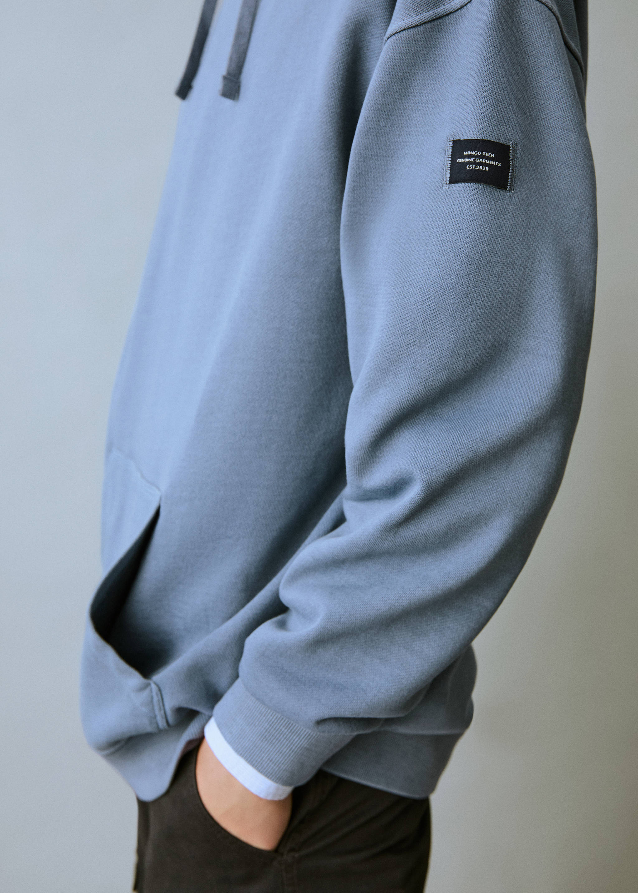 Baumwoll-Sweatshirt mit Tasche - Detail des Artikels 6