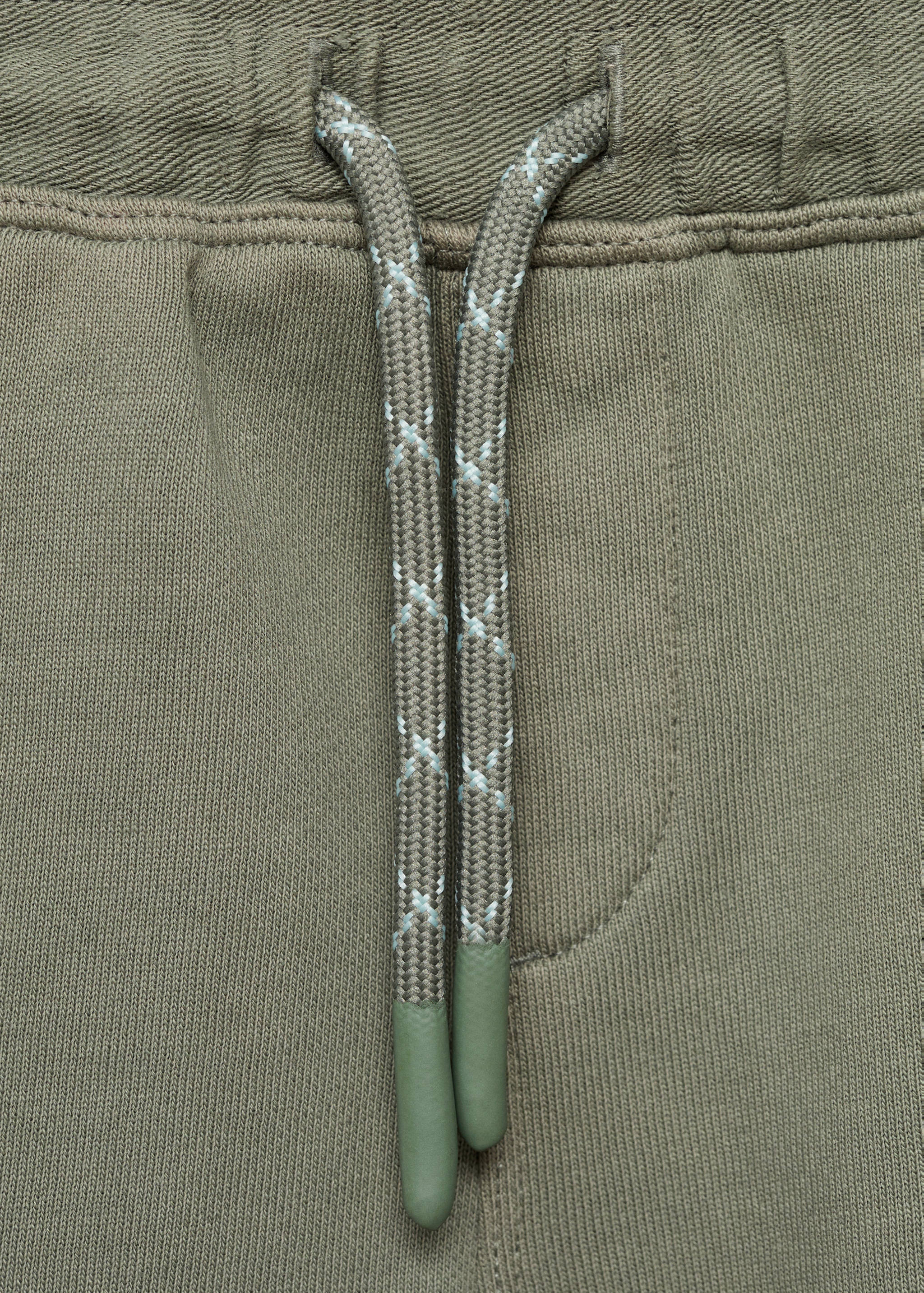 Cargo Bermuda shorts - Details of the article 8