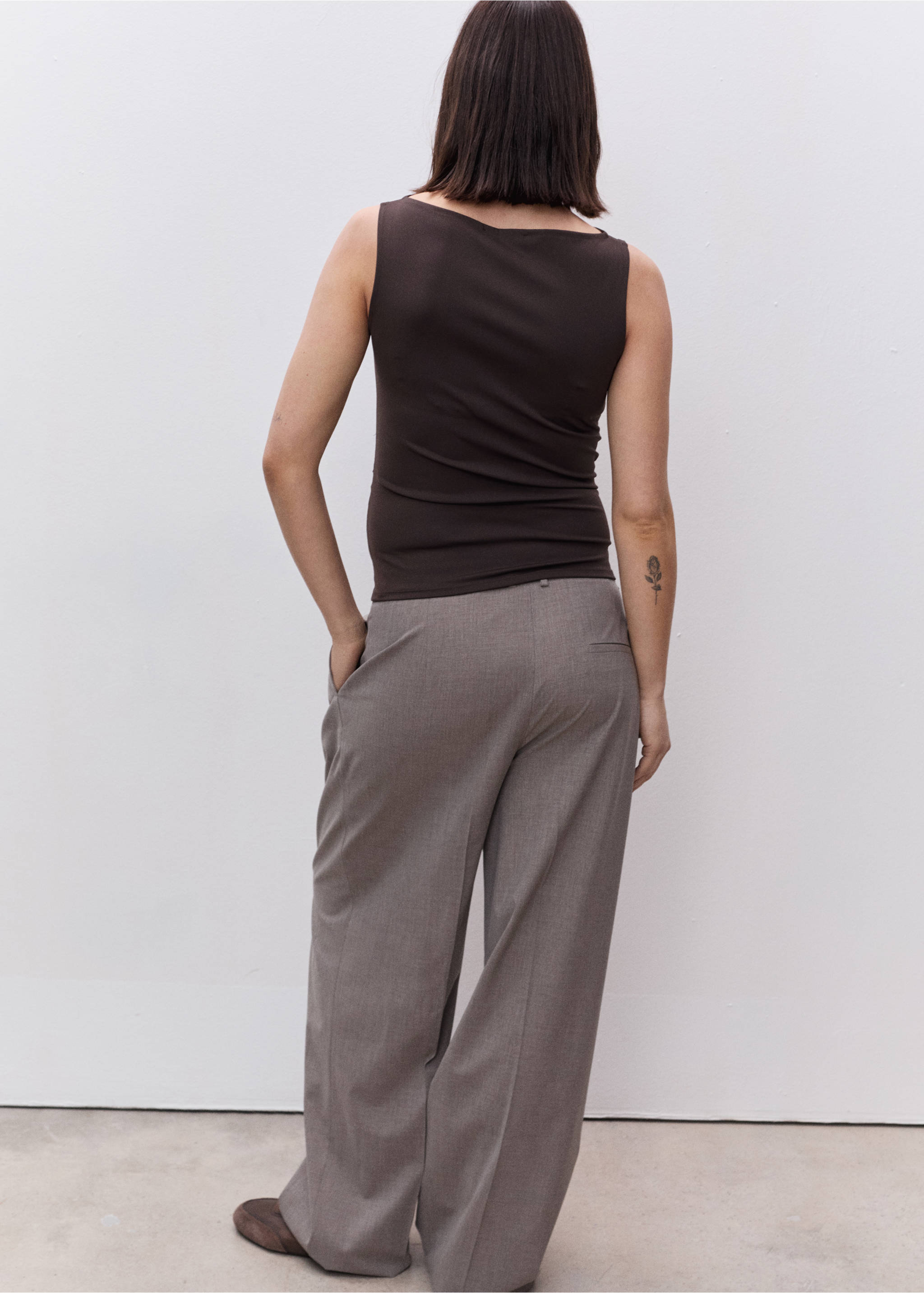Ruched maternity top - Reverse of the article, Chocolate. Ref: 87045759-00.