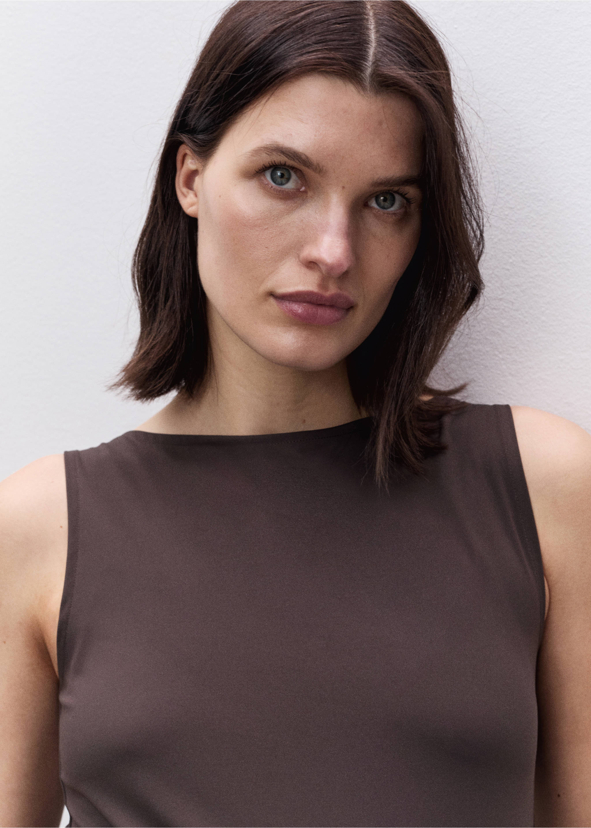 Ruched maternity top - Details of the article 1, Chocolate. Ref: 87045759-00.
