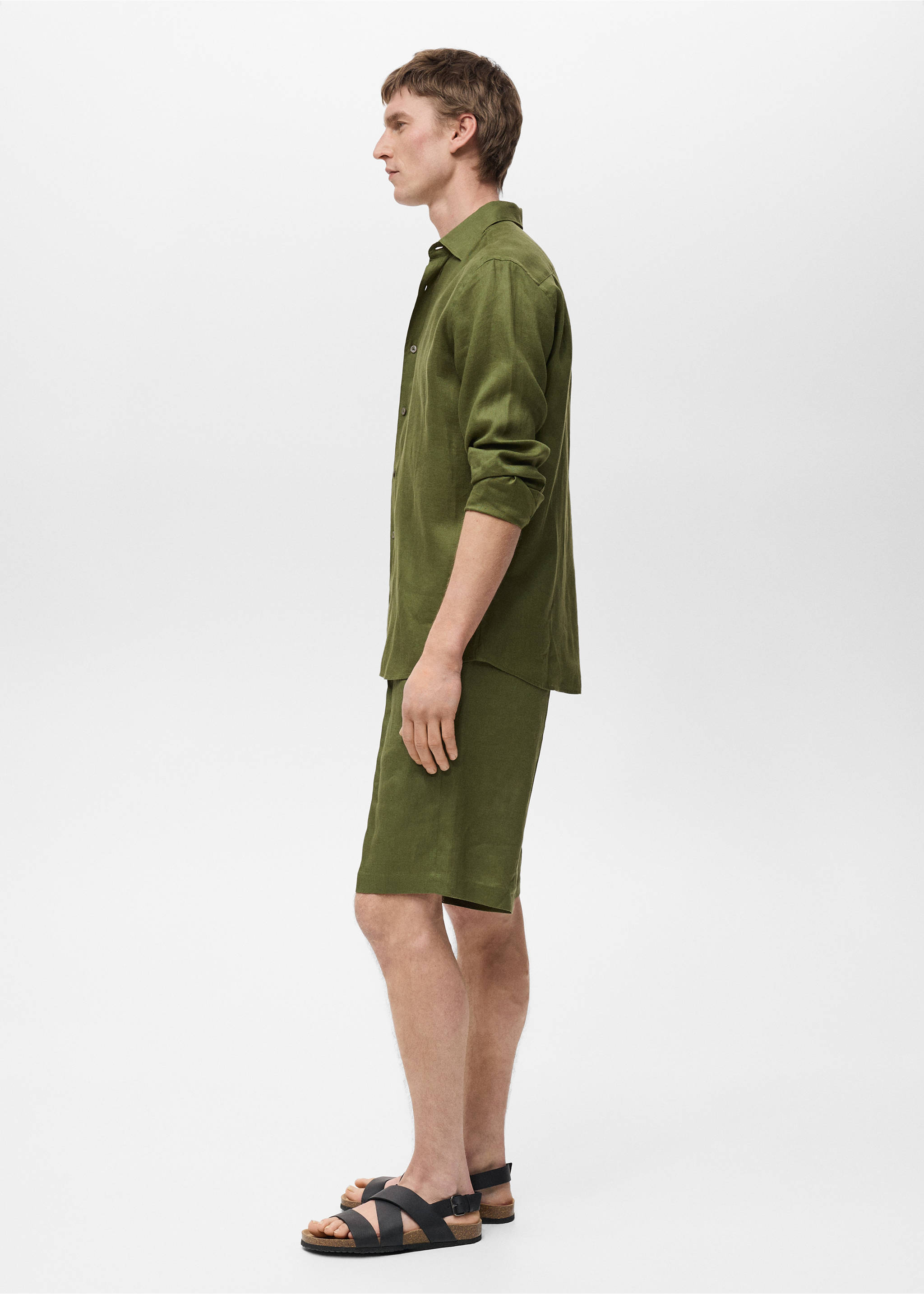 Bermudes 100% lli pinces - Detall de l'article 2, Verd. Ref: 87045917-00.