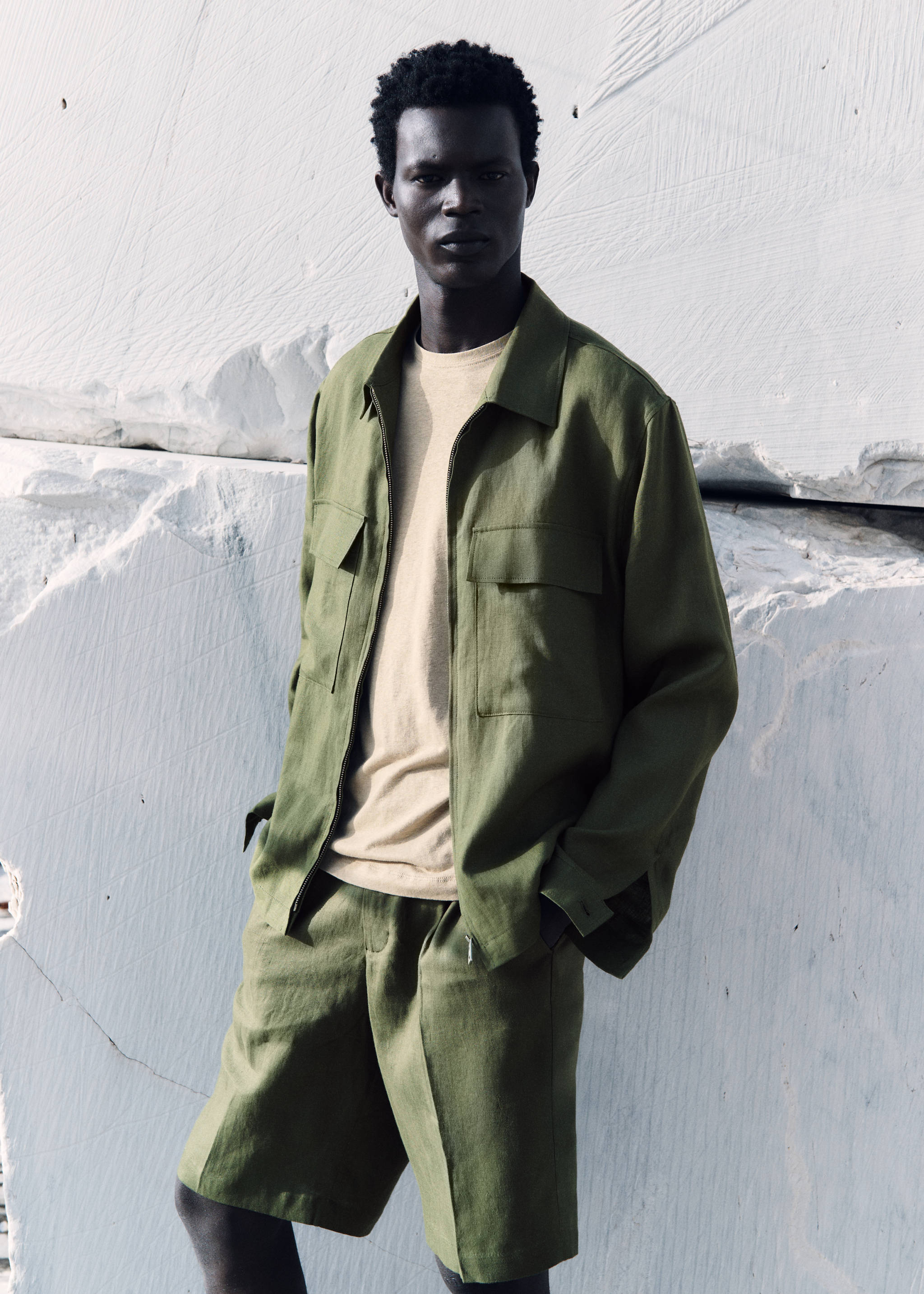 Bermudes 100% lli pinces - Detall de l'article 3, Verd. Ref: 87045917-00.