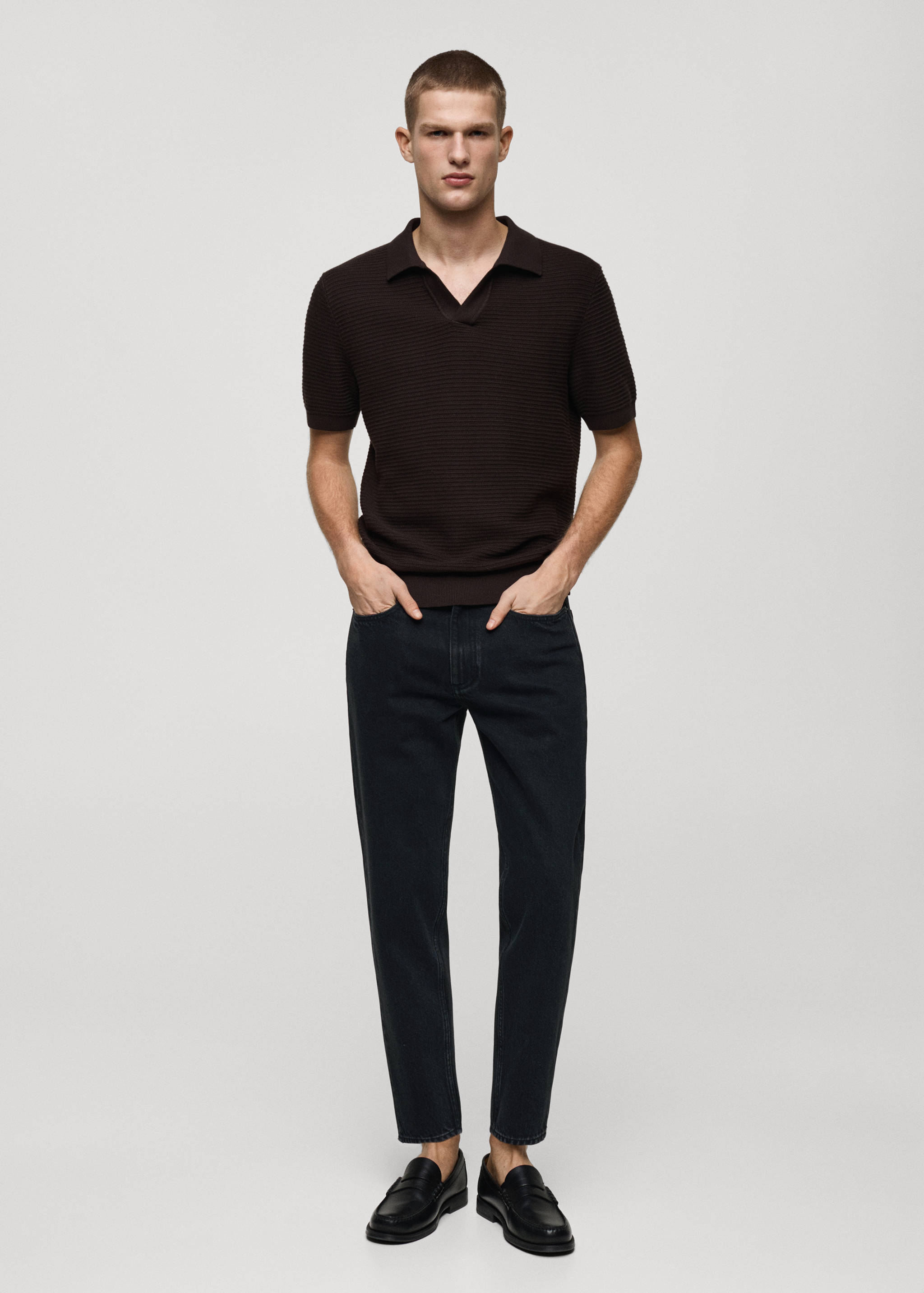 Cropped carrot-fit jeans - General plane