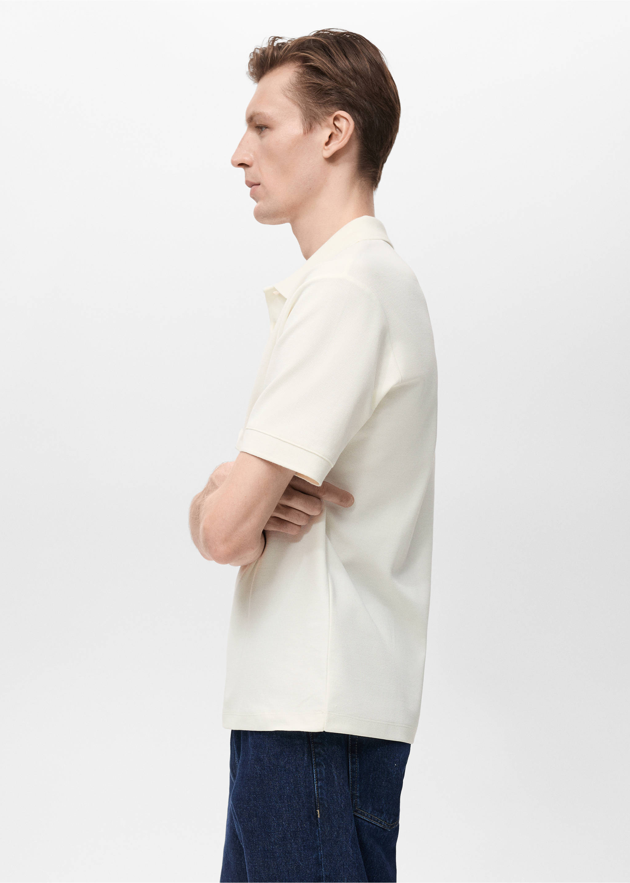 Structured knitted polo shirt - Details of the article 2, White. Ref: 87045926-00.