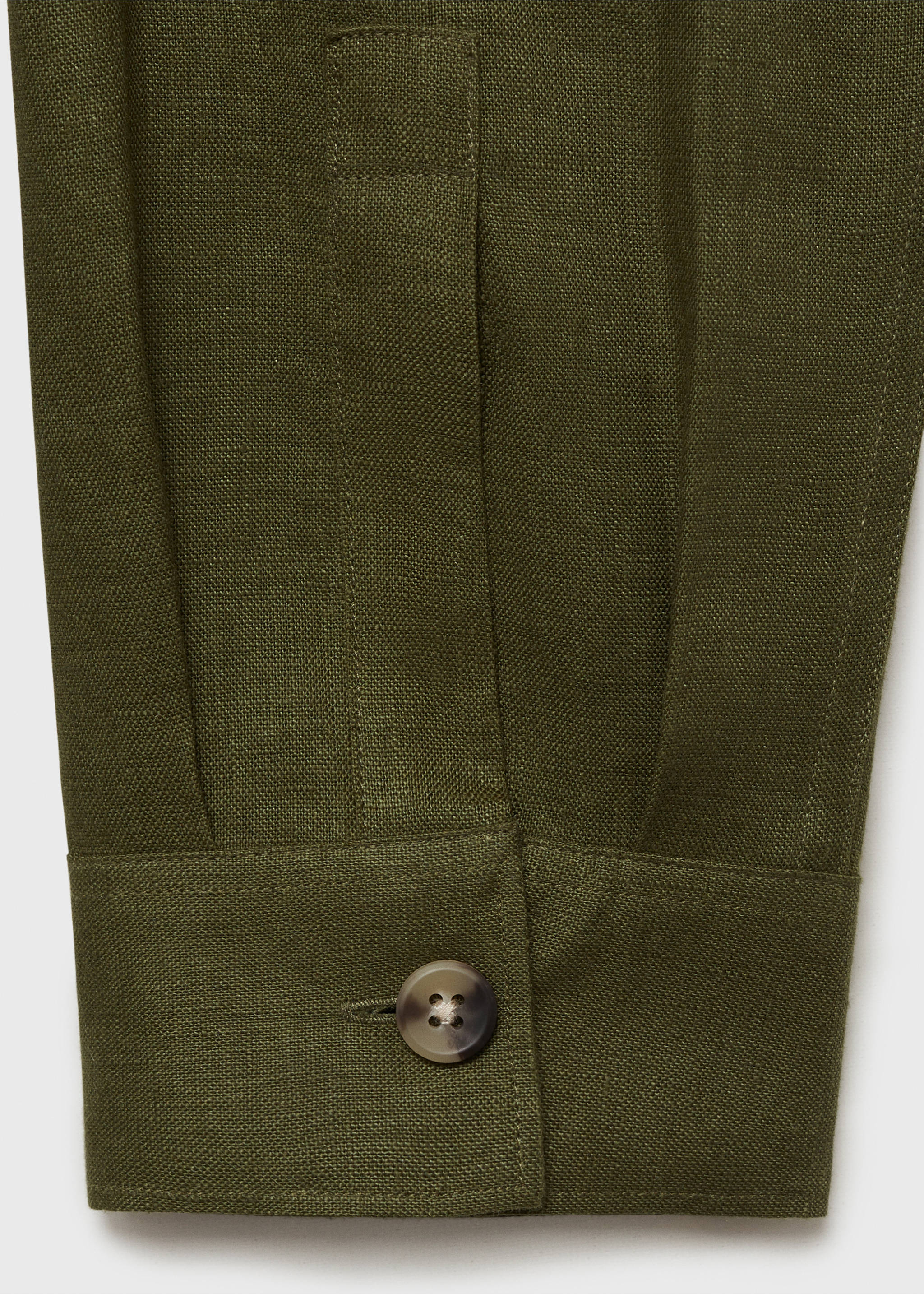 Overshirt mit Taschen aus 100 % Leinen - Detail des Artikels 0, Grün. Ref: 87045933-00.