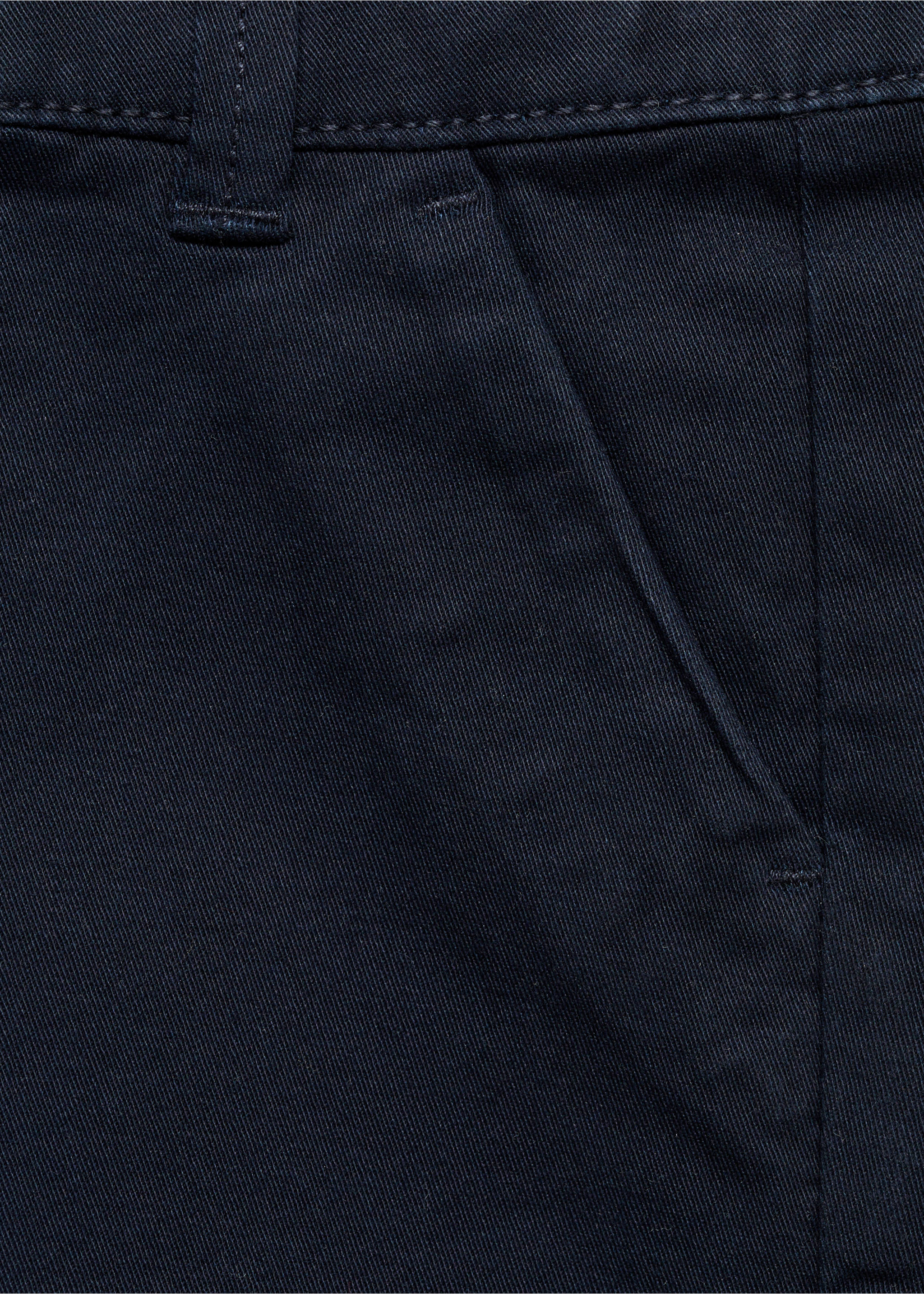 Baumwoll-Bermudashorts - Detail des Artikels 0, Dunkles Marineblau. Ref: 87045944-00.