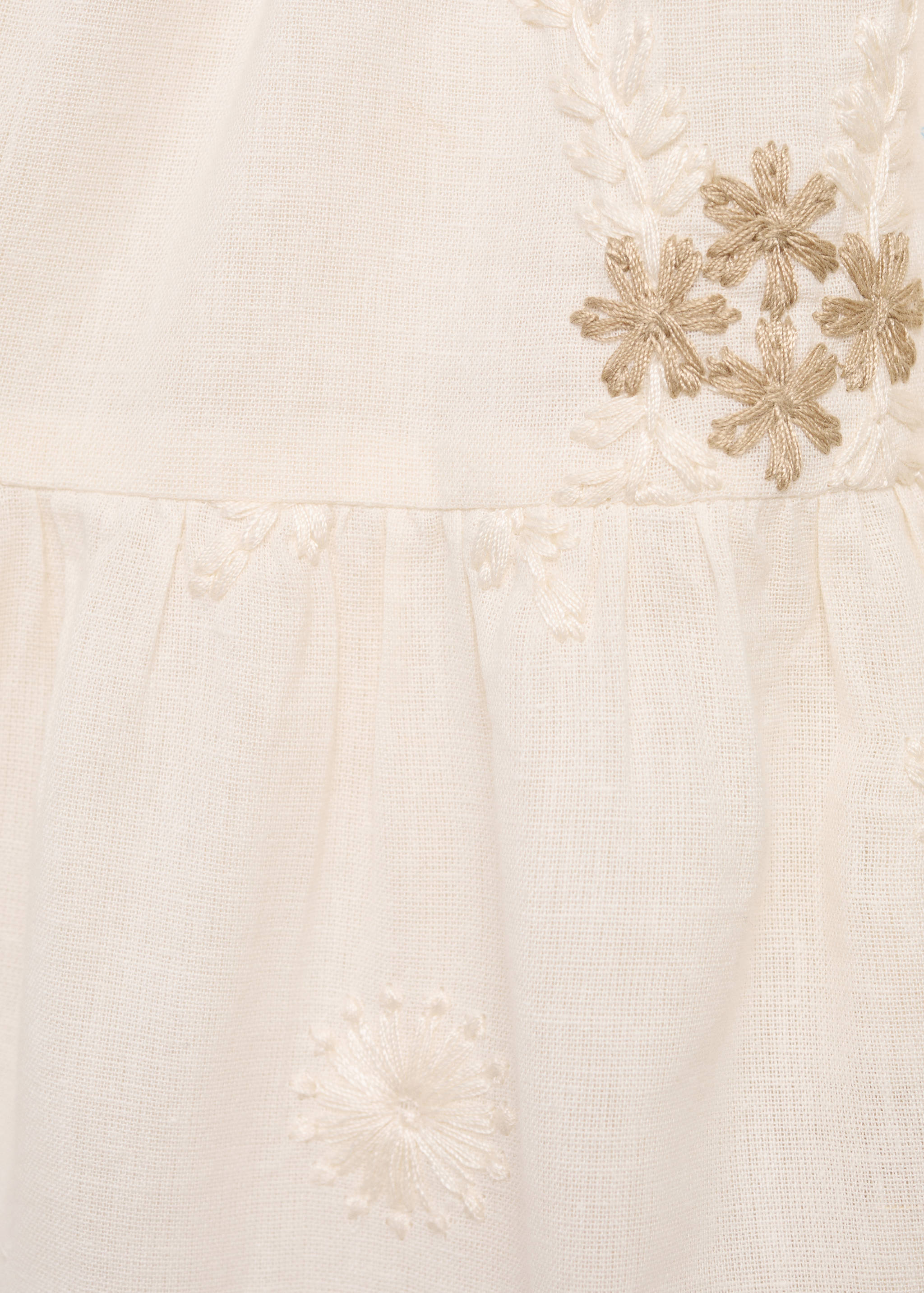 Short dress with embroidered detail - Details of the article 0