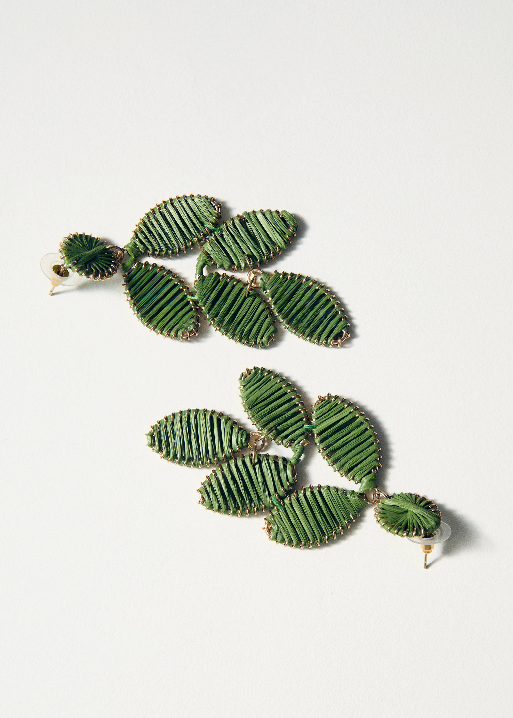 Μακριά σκουλαρίκια με λουλουδάτο σχέδιο - Λεπτομέρεια του προϊόντος 5