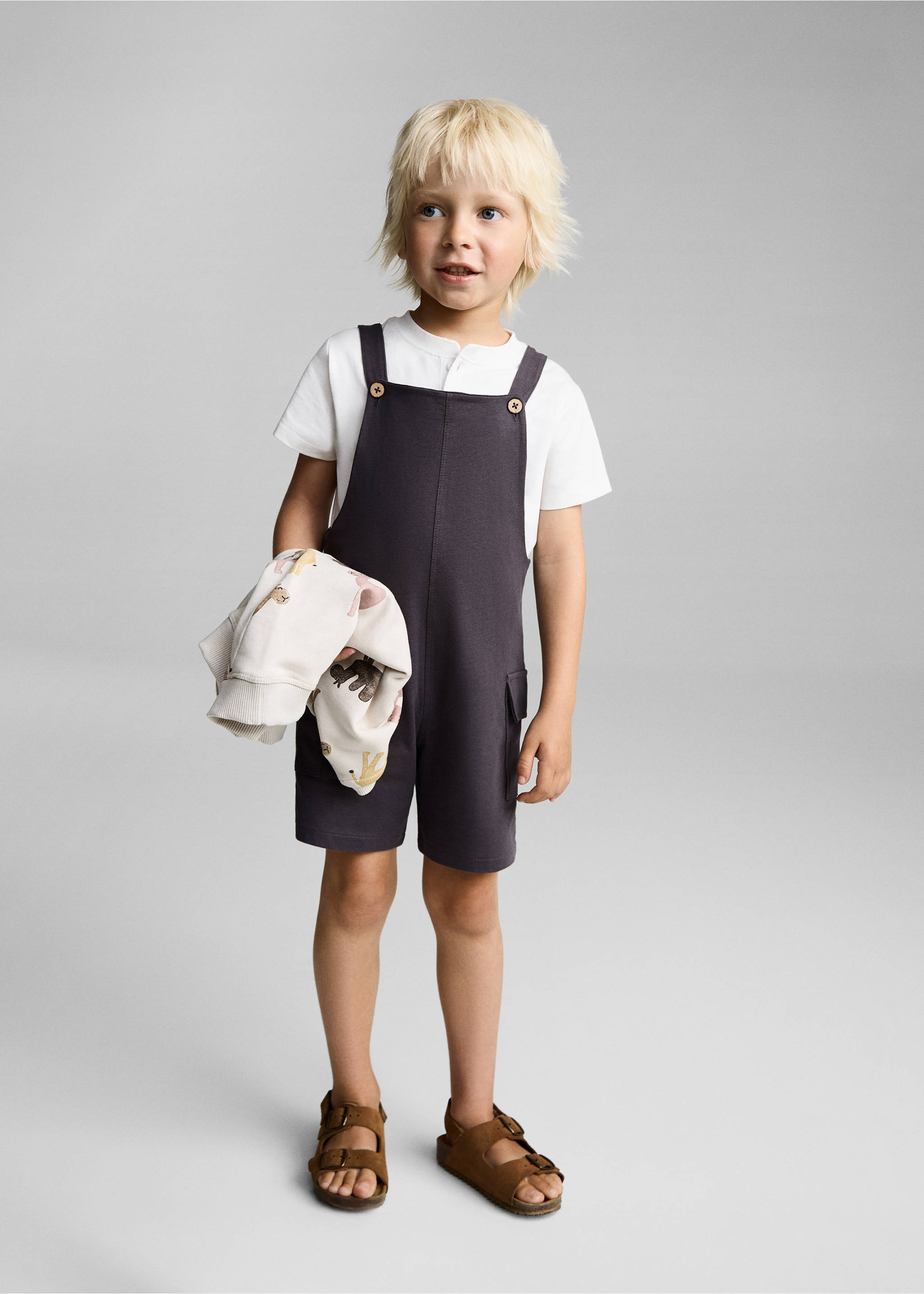 Knitted short dungarees - General plane, Charcoal. Ref: 87045958-00.