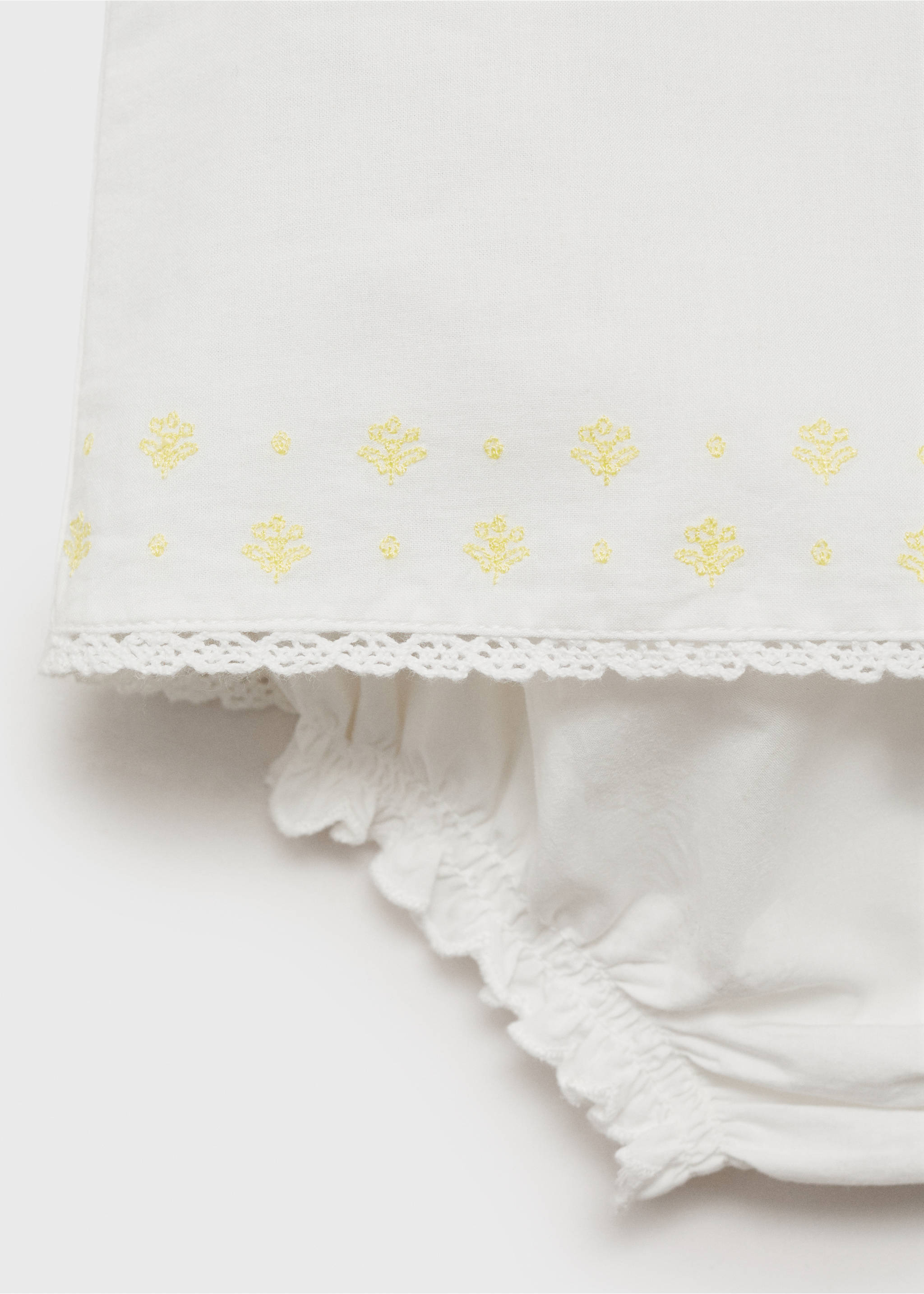 Dress and frog with embroidered details - Details of the article 0, Off White. Ref: 87045974-00.