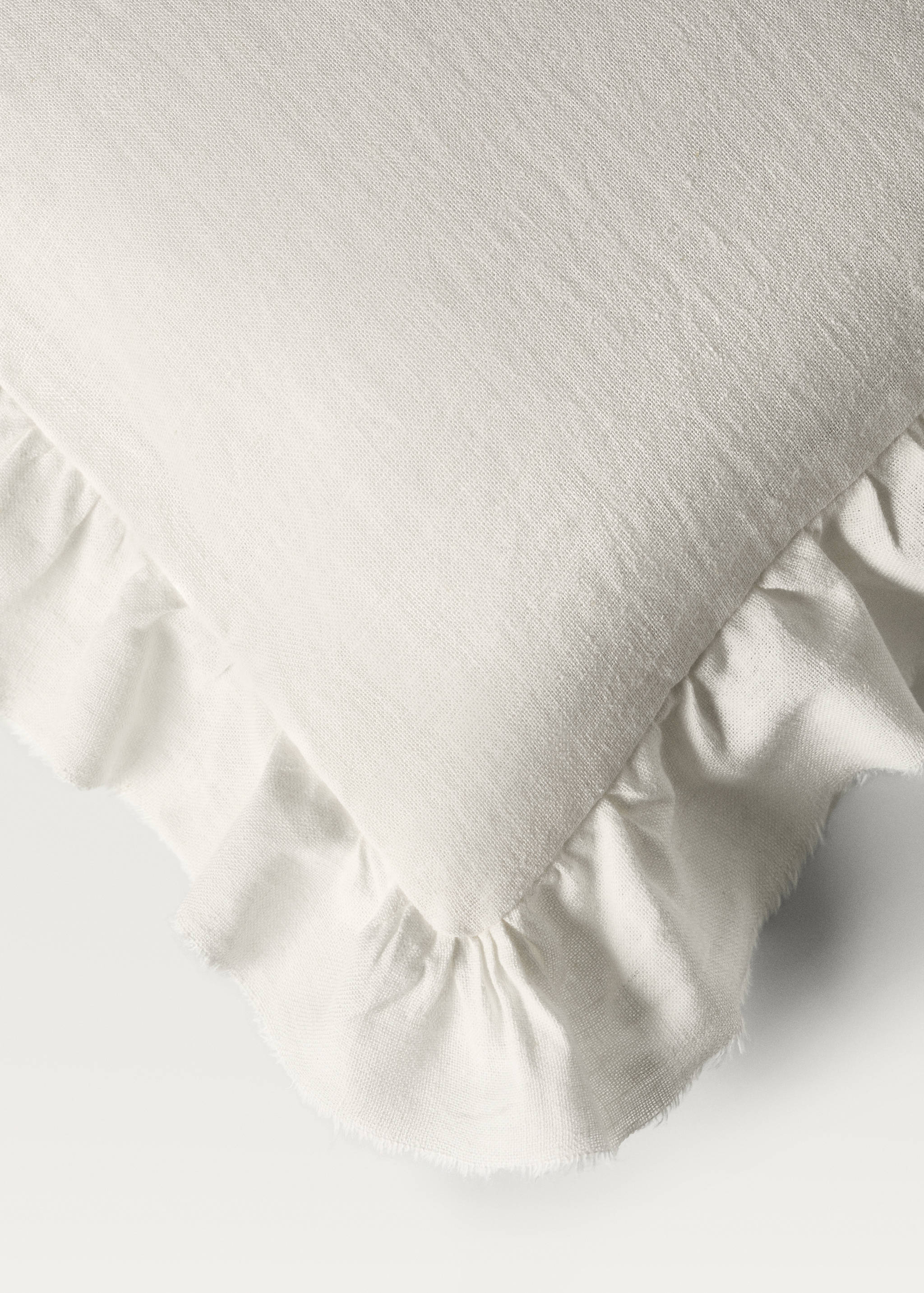 Children’s cotton linen ruffled cushion 20x20 cm - Details of the article 3
