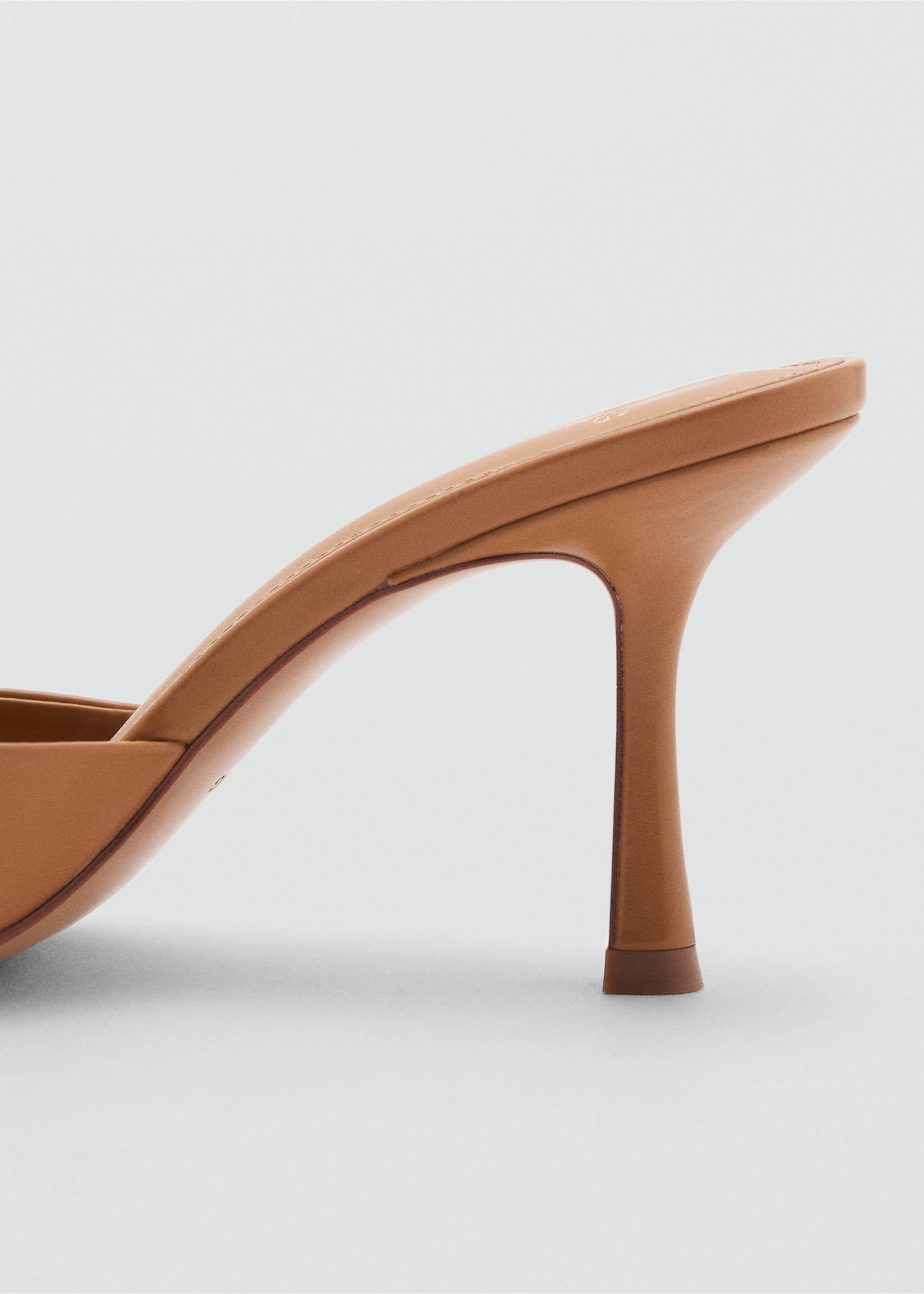 Pointed heel sandals - Details of the article 1, Medium Brown. Ref: 87046335-00.