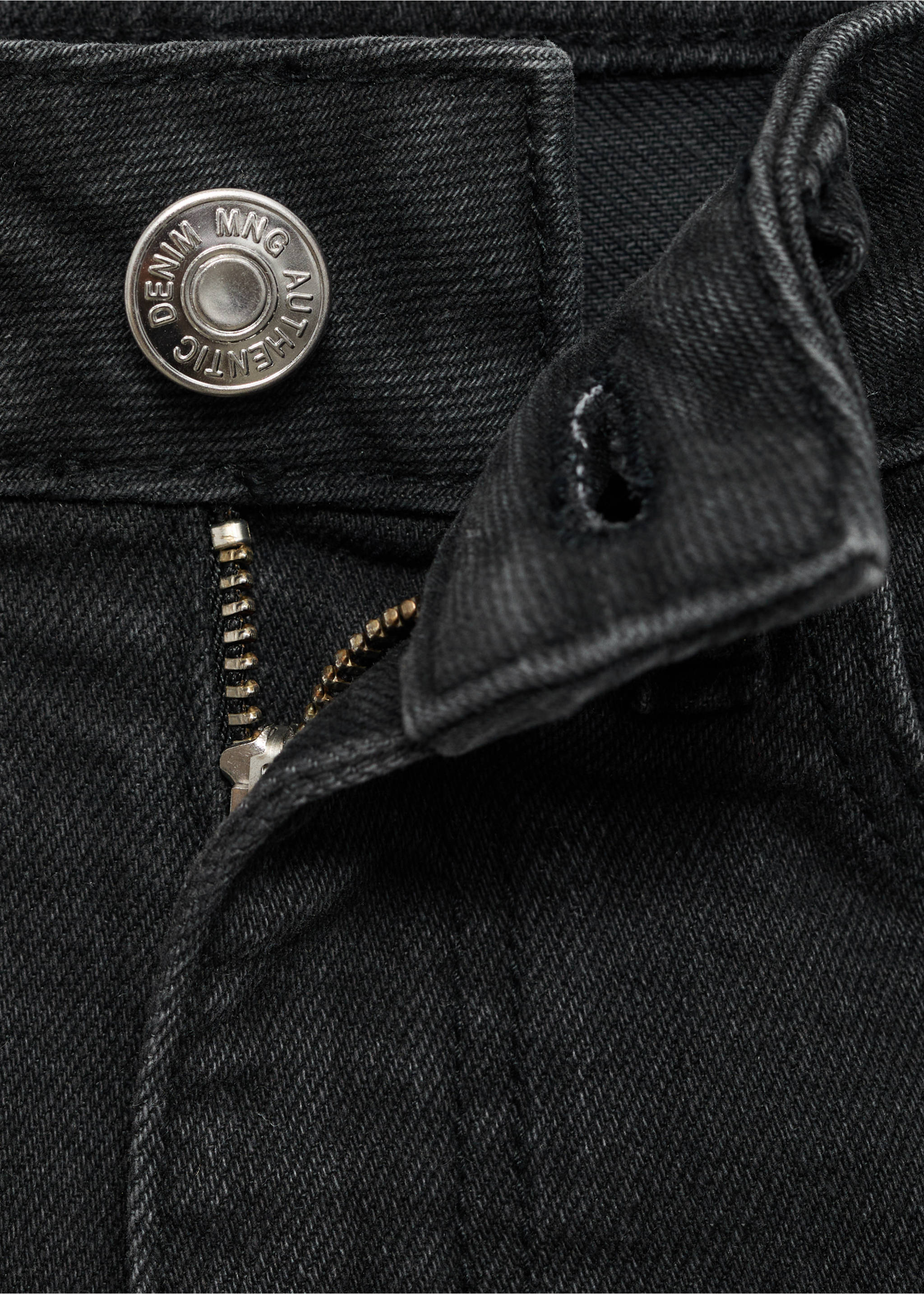 Shorts vaqueros tachuelas - Detalle del artículo 8, Denim negro. Ref: 87046351-00.