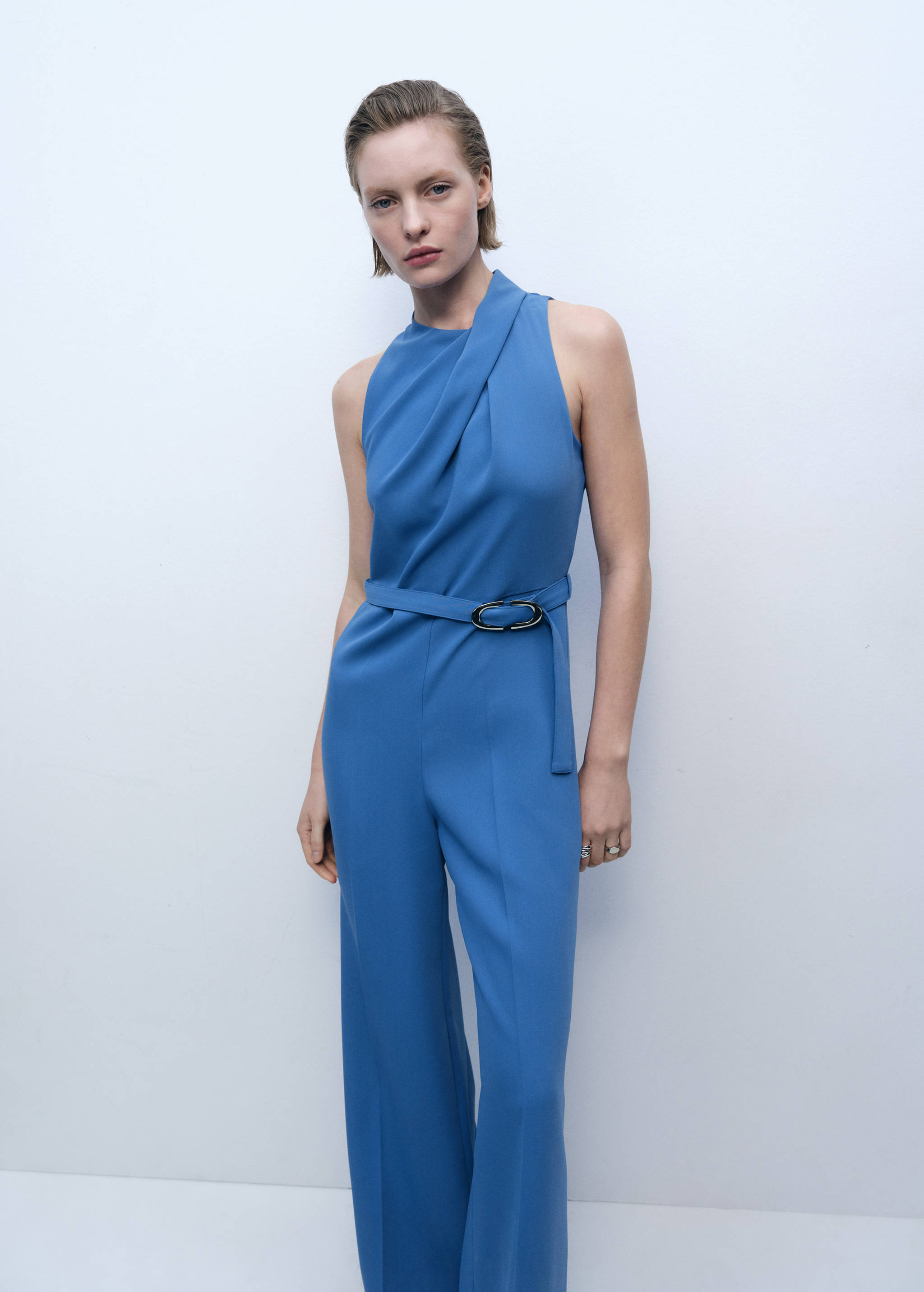 Combinaison avec ceinture - Plan moyen