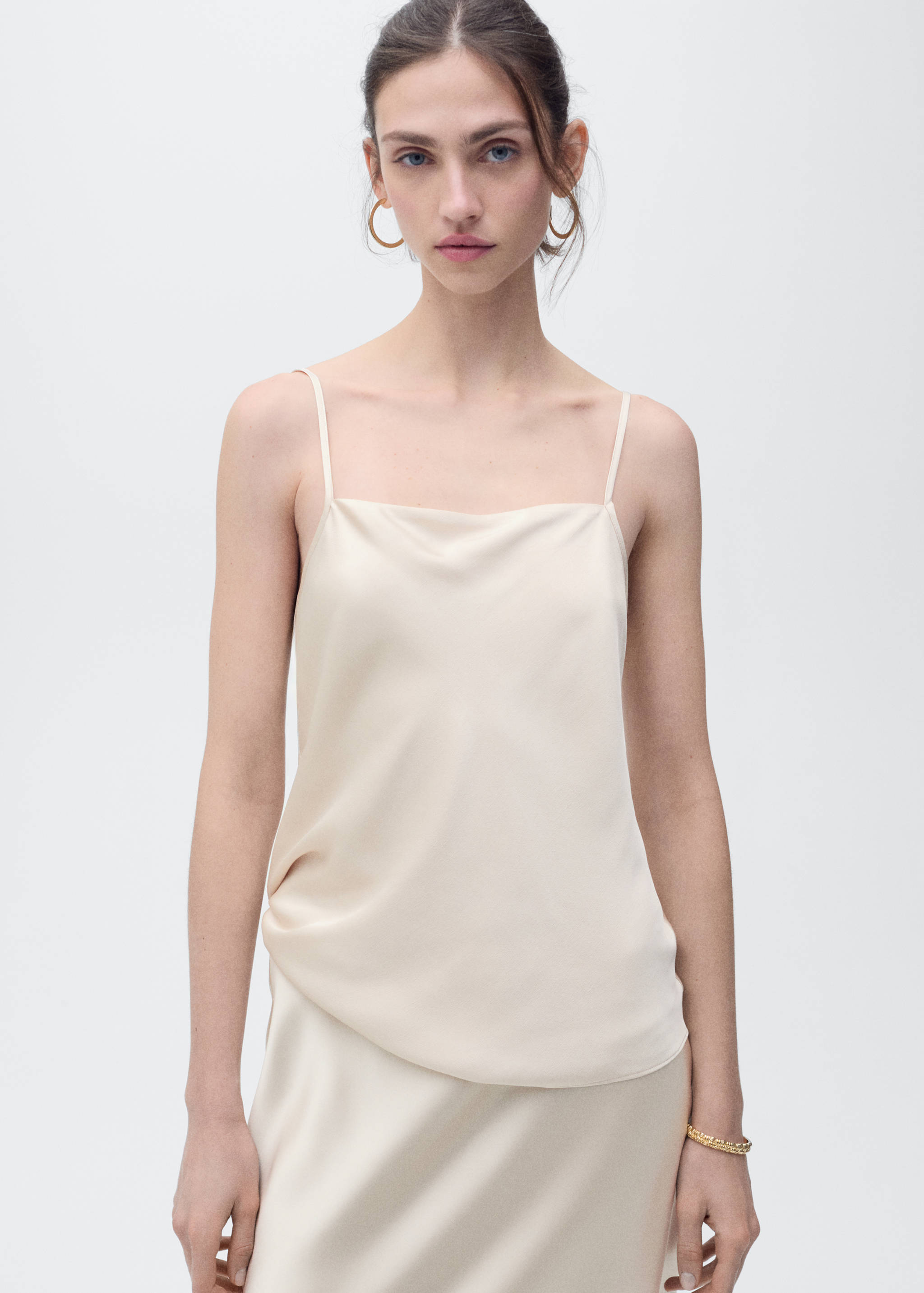 Satin top with draped neckline - Medium plane