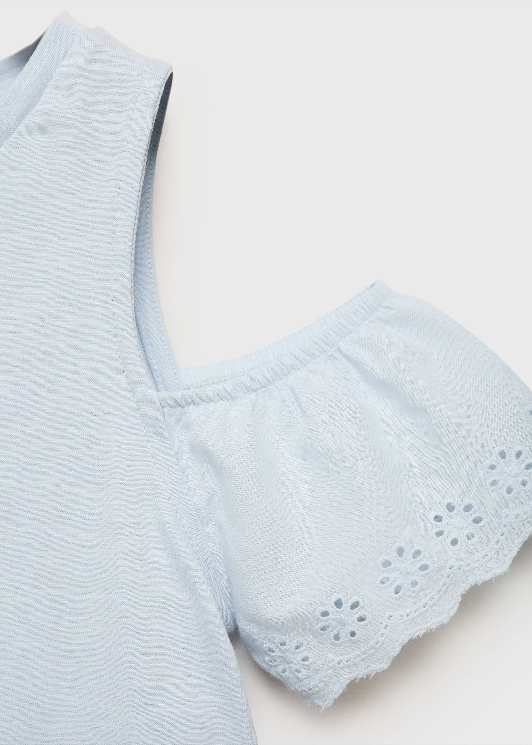 Cut-out t-shirt - Details of the article 8, Sky Blue. Ref: 87046715-00.