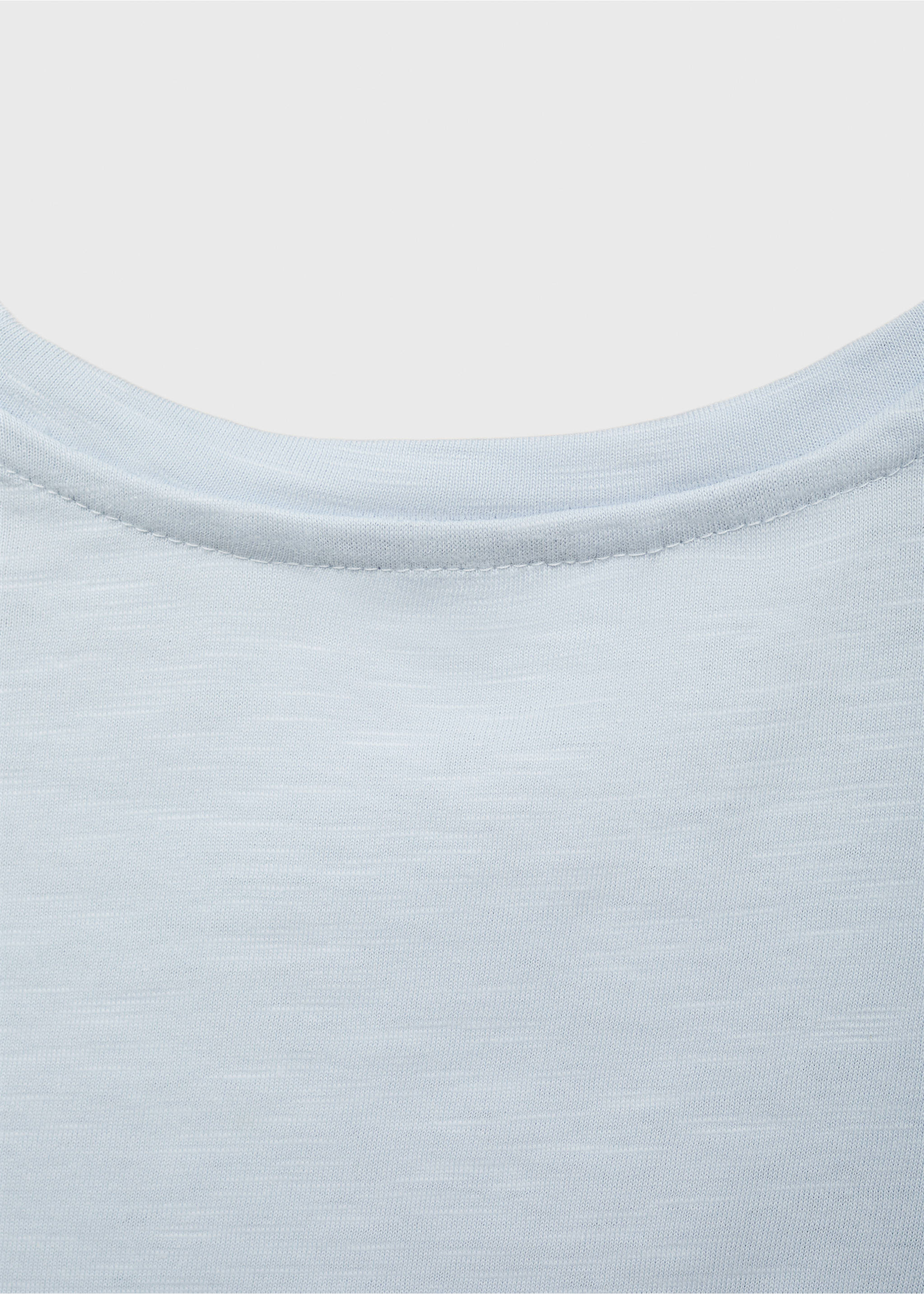 Cut-out t-shirt - Details of the article 0, Sky Blue. Ref: 87046715-00.