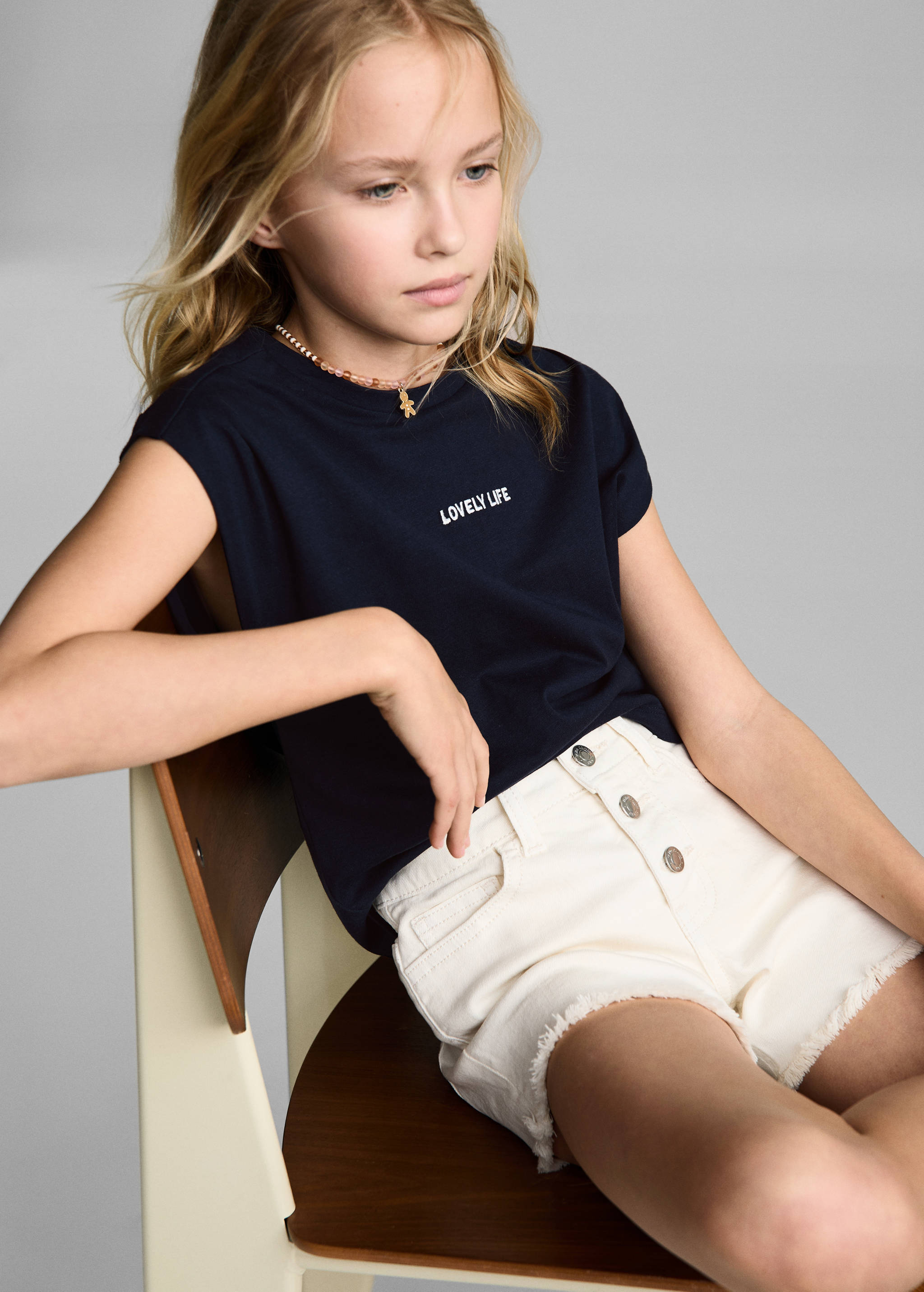 Camiseta mensaje pliegues hombros - Detalle del artículo 2
