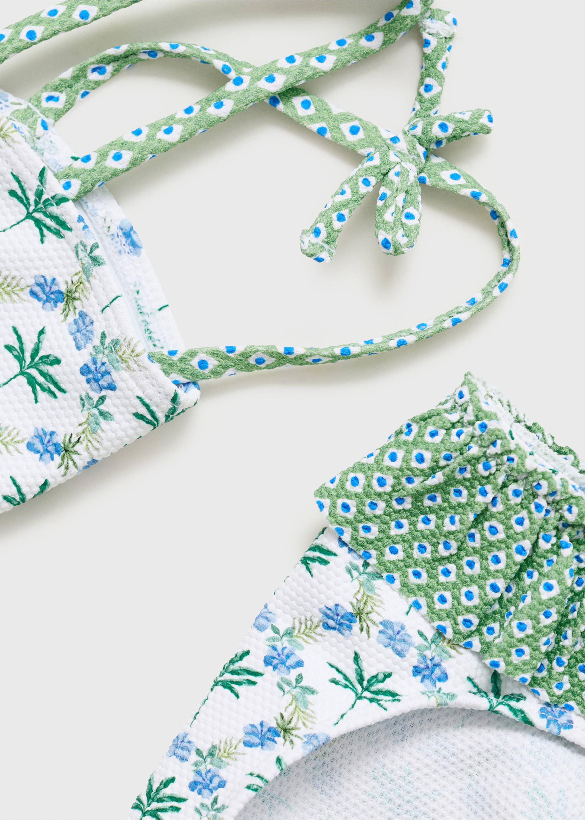 Printed combination bikini - Details of the article 0, White. Ref: 87046721-00.
