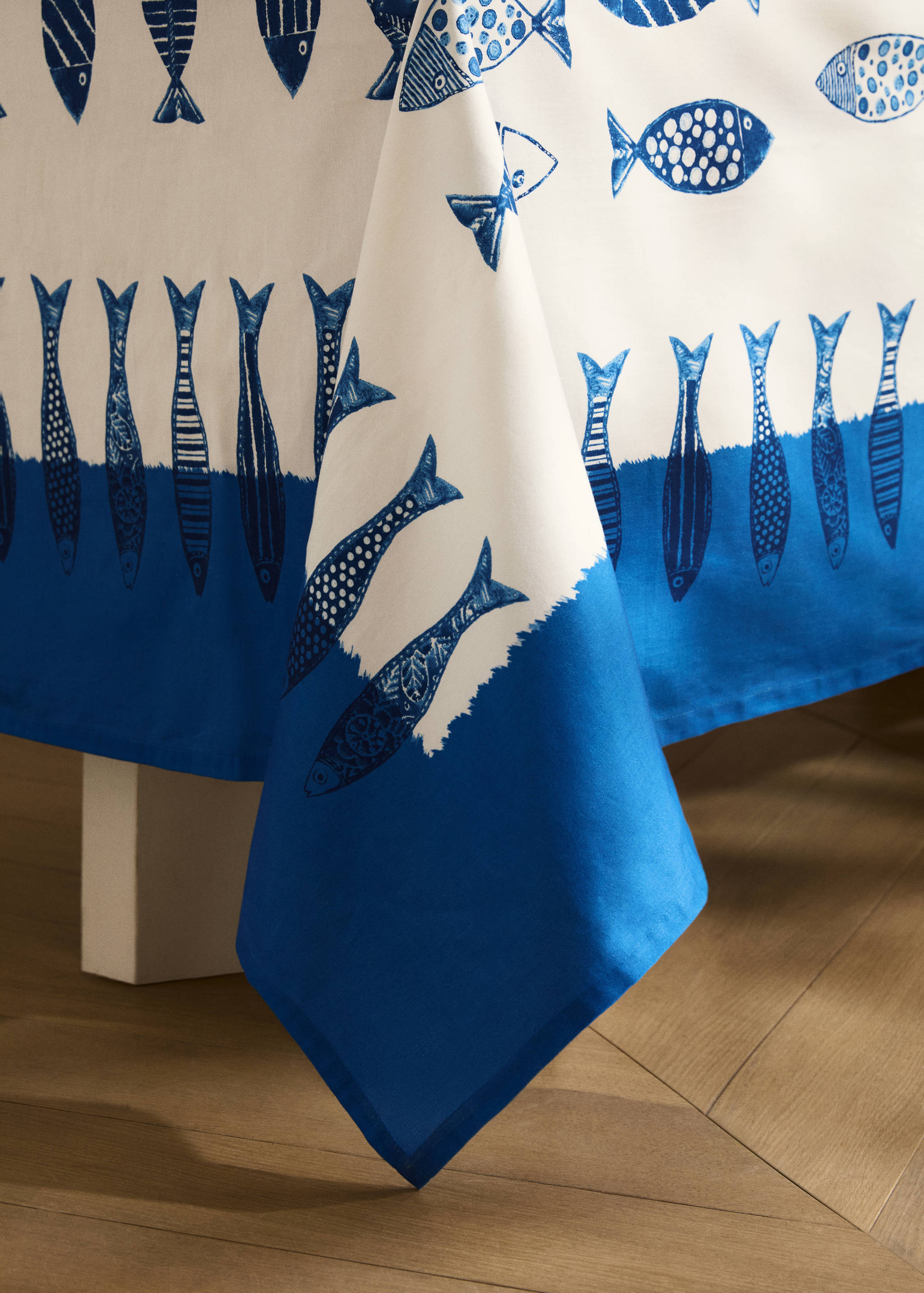 Nappe en coton imprimé poissons pour 6 à 8 convives - Détail de l'article 8