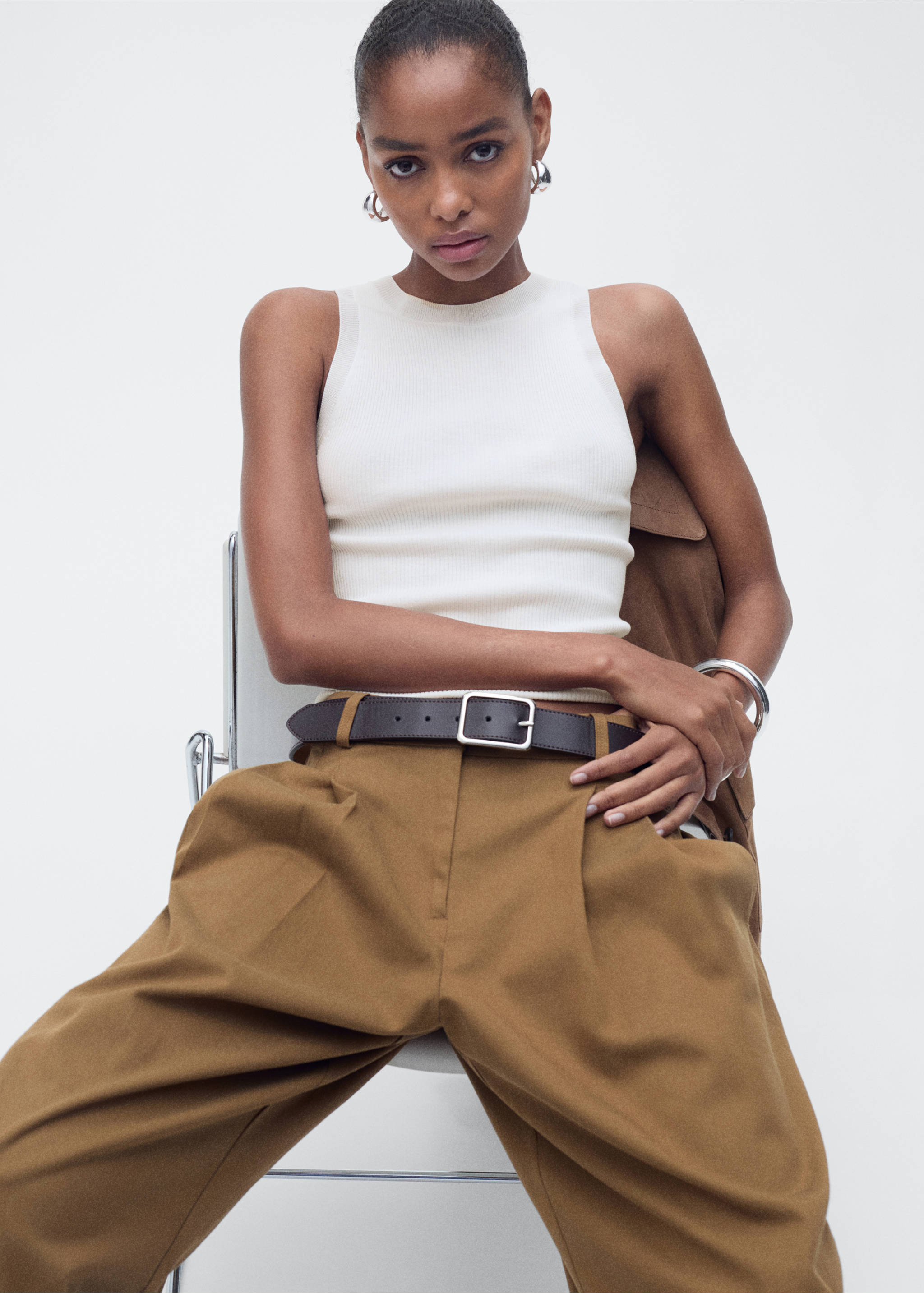 Ribbed knit top - Details of the article 2, Ecru. Ref: 87047163-00.