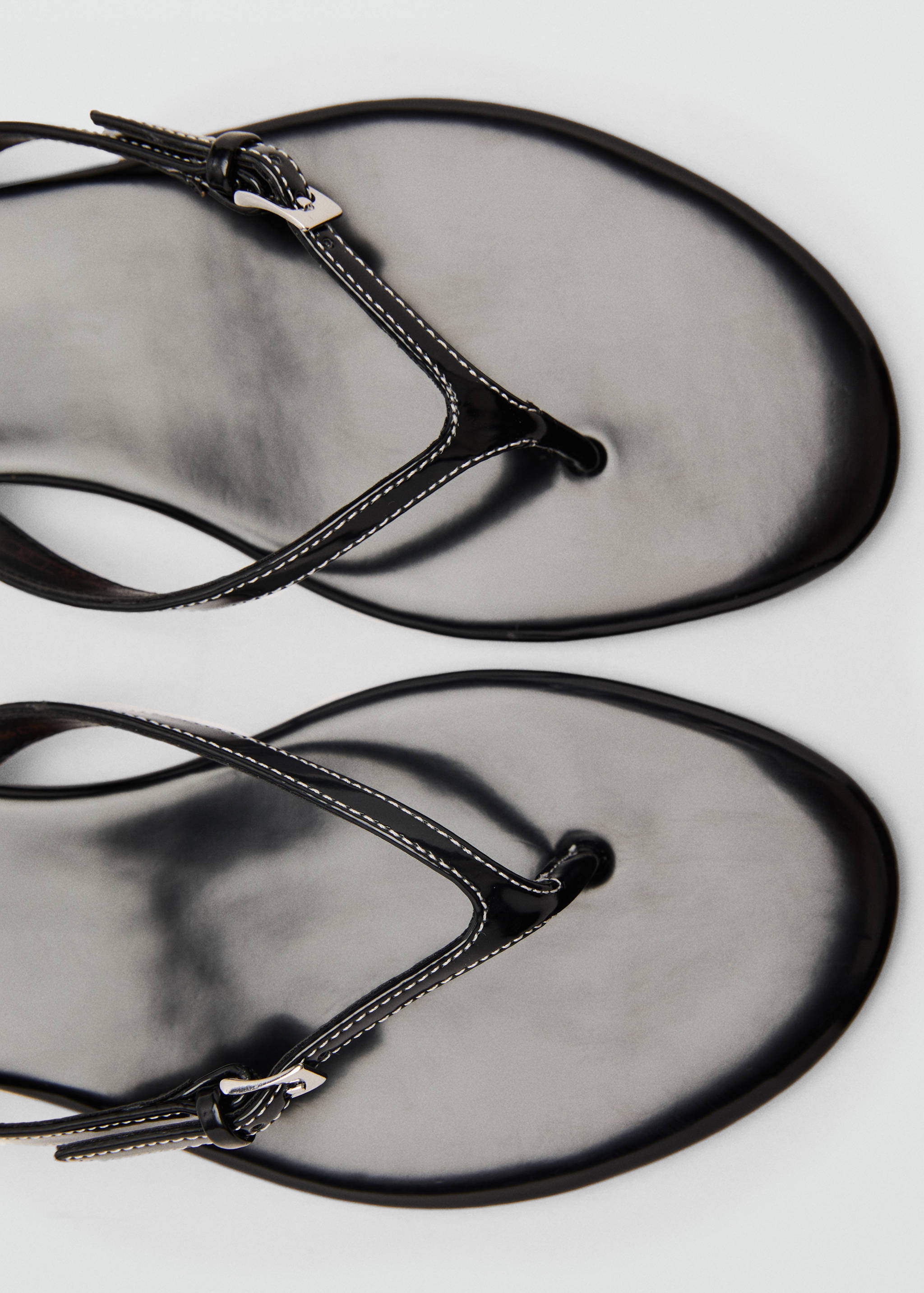 Buckle strap sandals - Details of the article 1