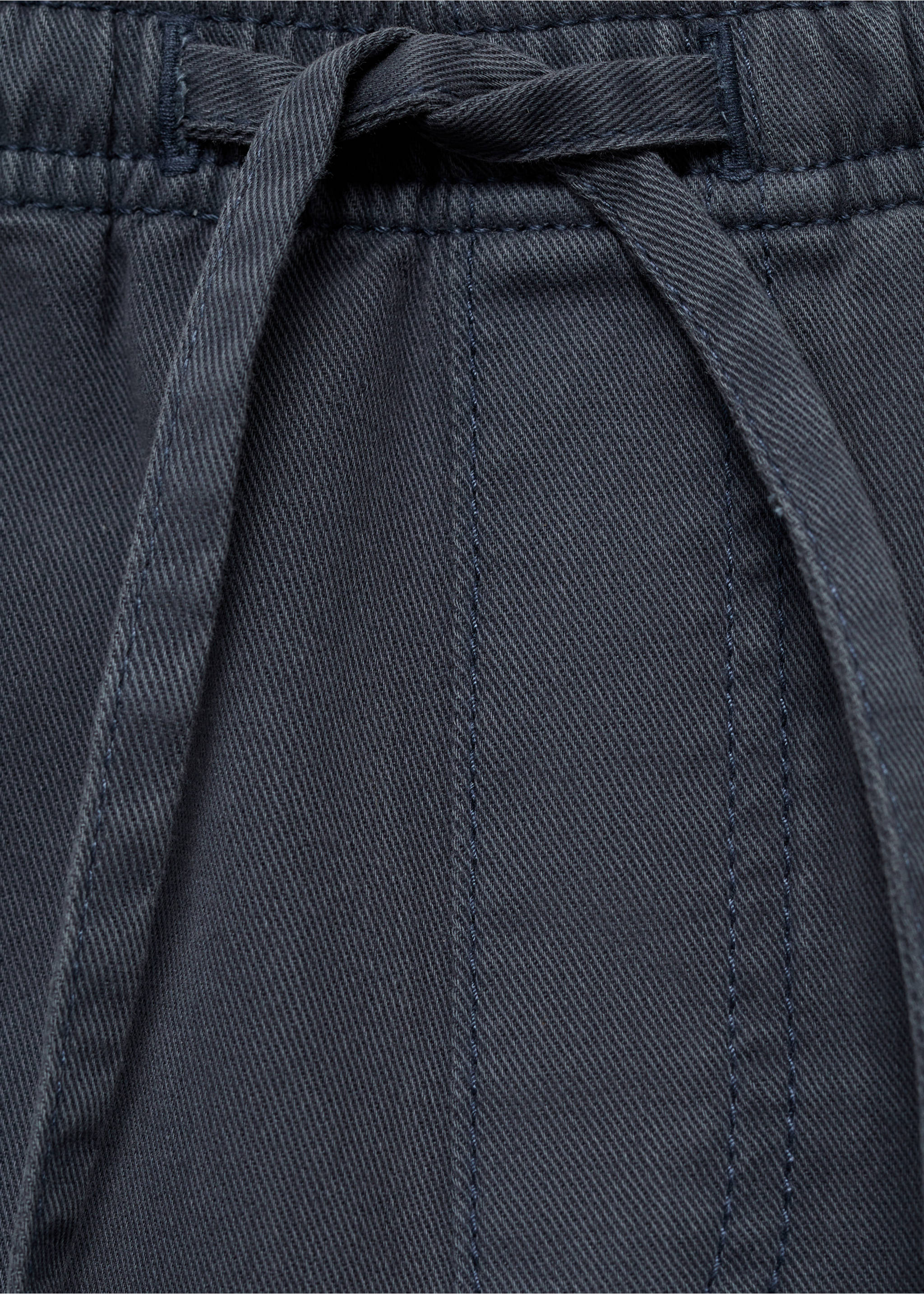 Baumwoll-Bermudashorts mit Kordelzug - Detail des Artikels 8, Dunkles Marineblau. Ref: 87047168-00.