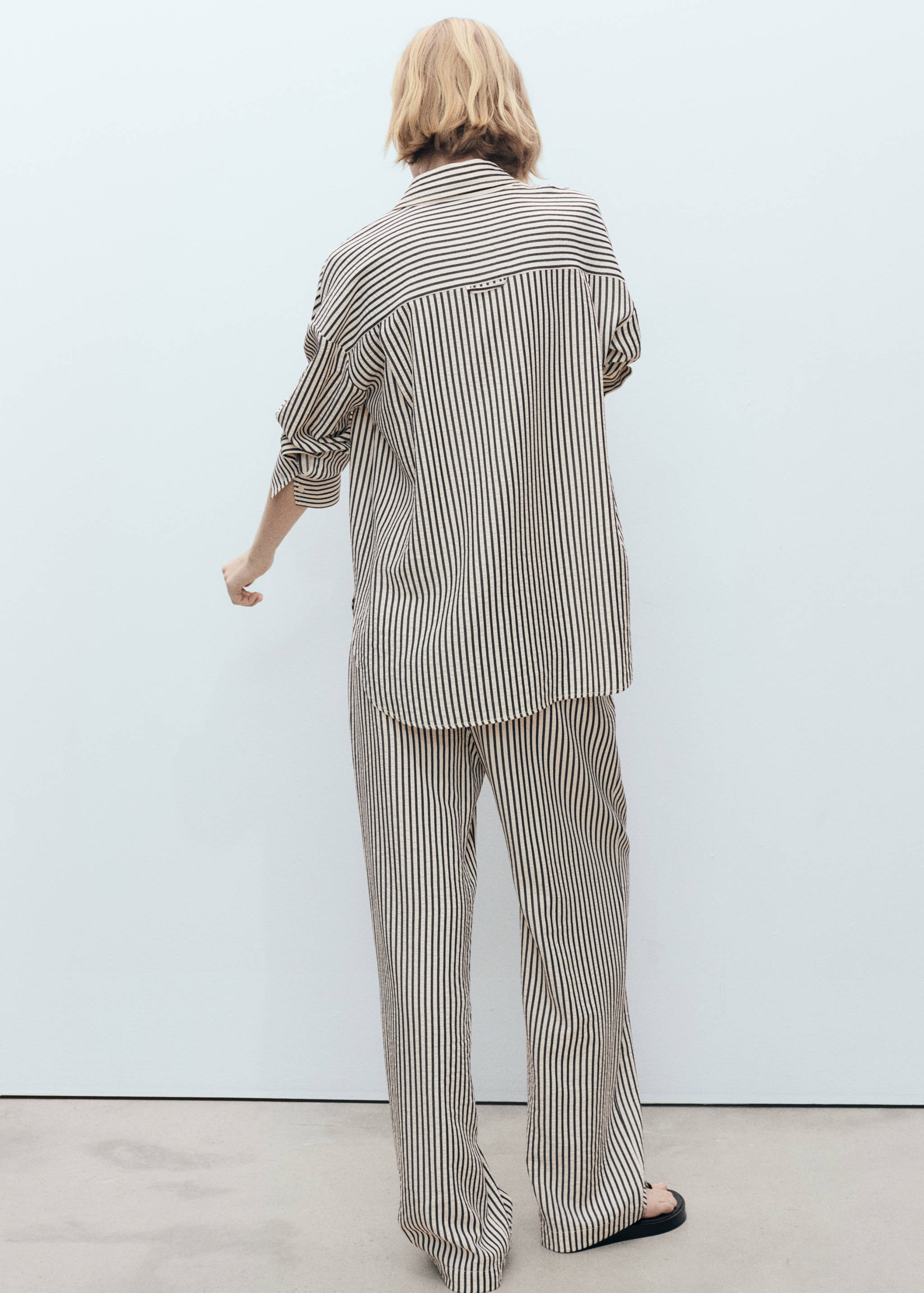 Texture striped trousers - Reverse of the article