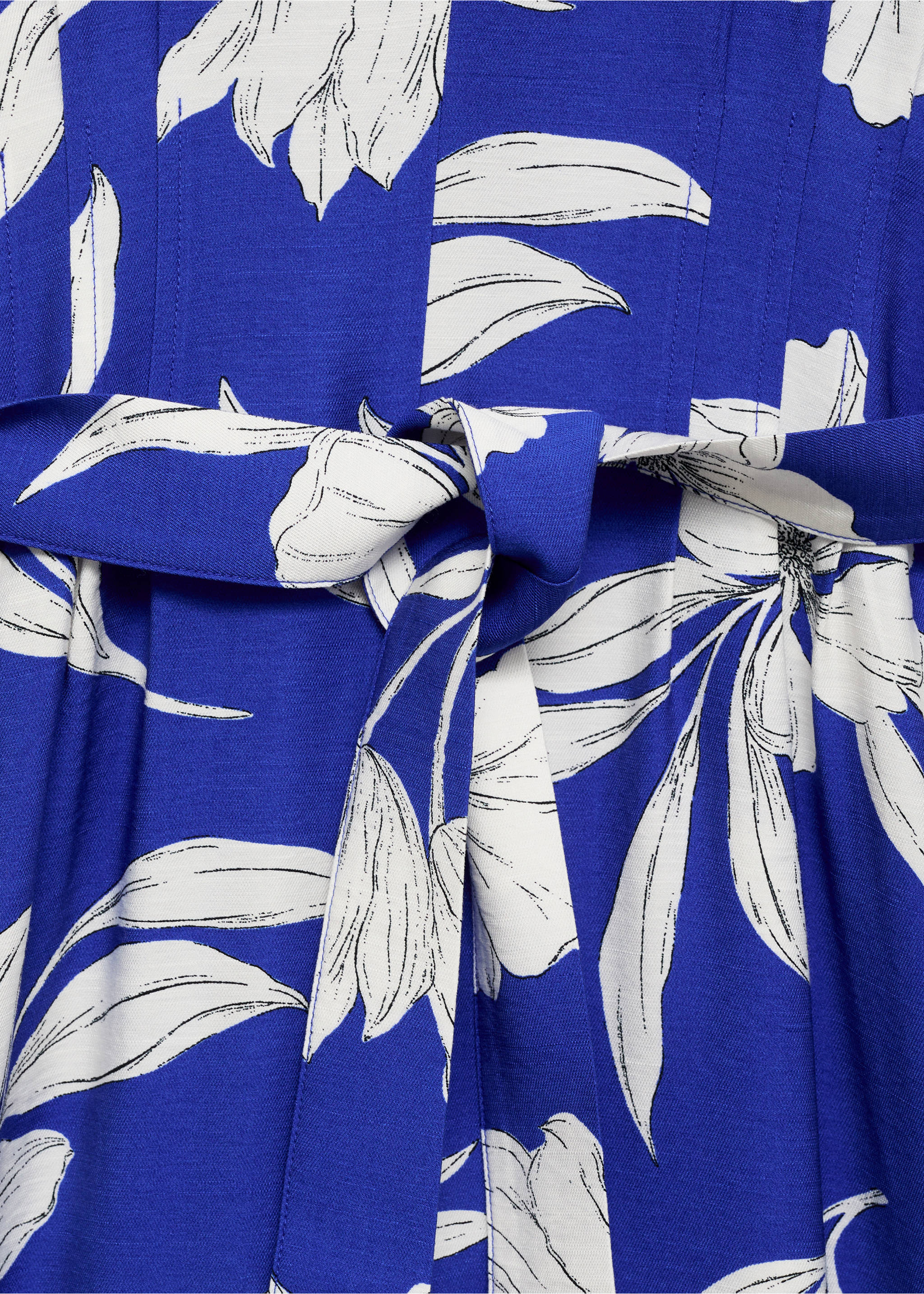 Printed long jumpsuit with belt - Details of the article 8, Blue. Ref: 87047184-00.