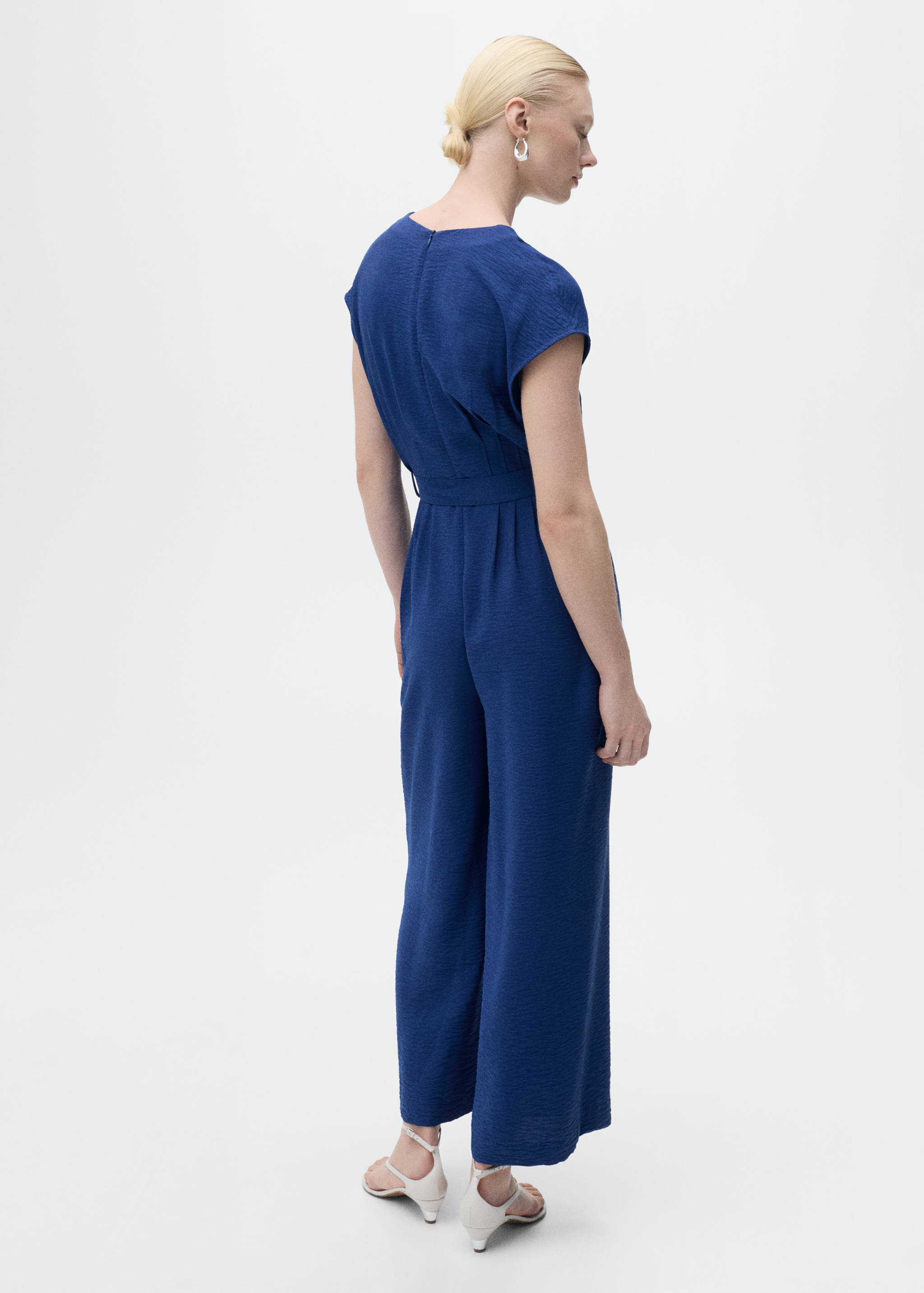 Printed long jumpsuit with belt - Reverse of the article