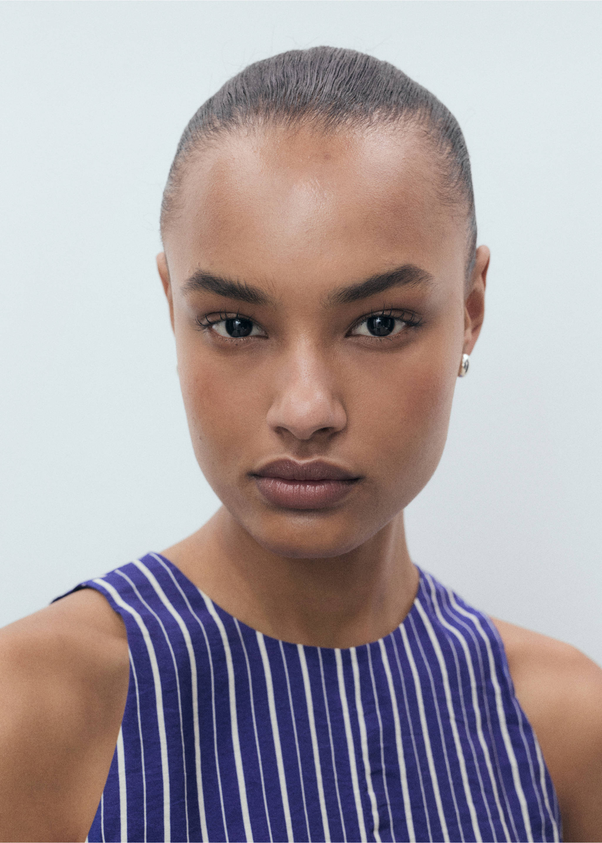 Mono rayas cinturón - Detalle del artículo 1, Azul. Ref: 87047194-00.