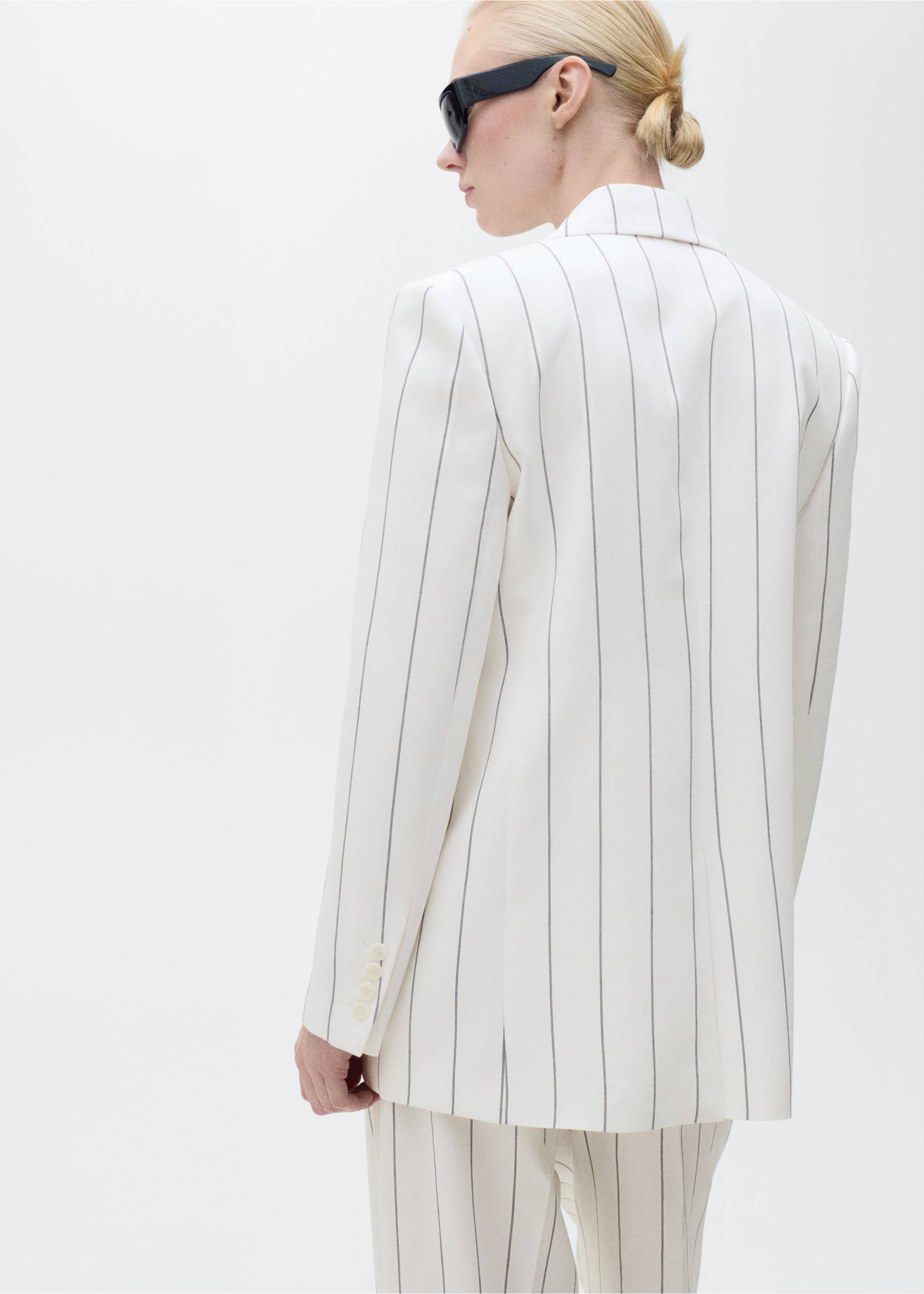 Pinstripe suit jacket - Reverse of the article, White. Ref: 87047195-00.