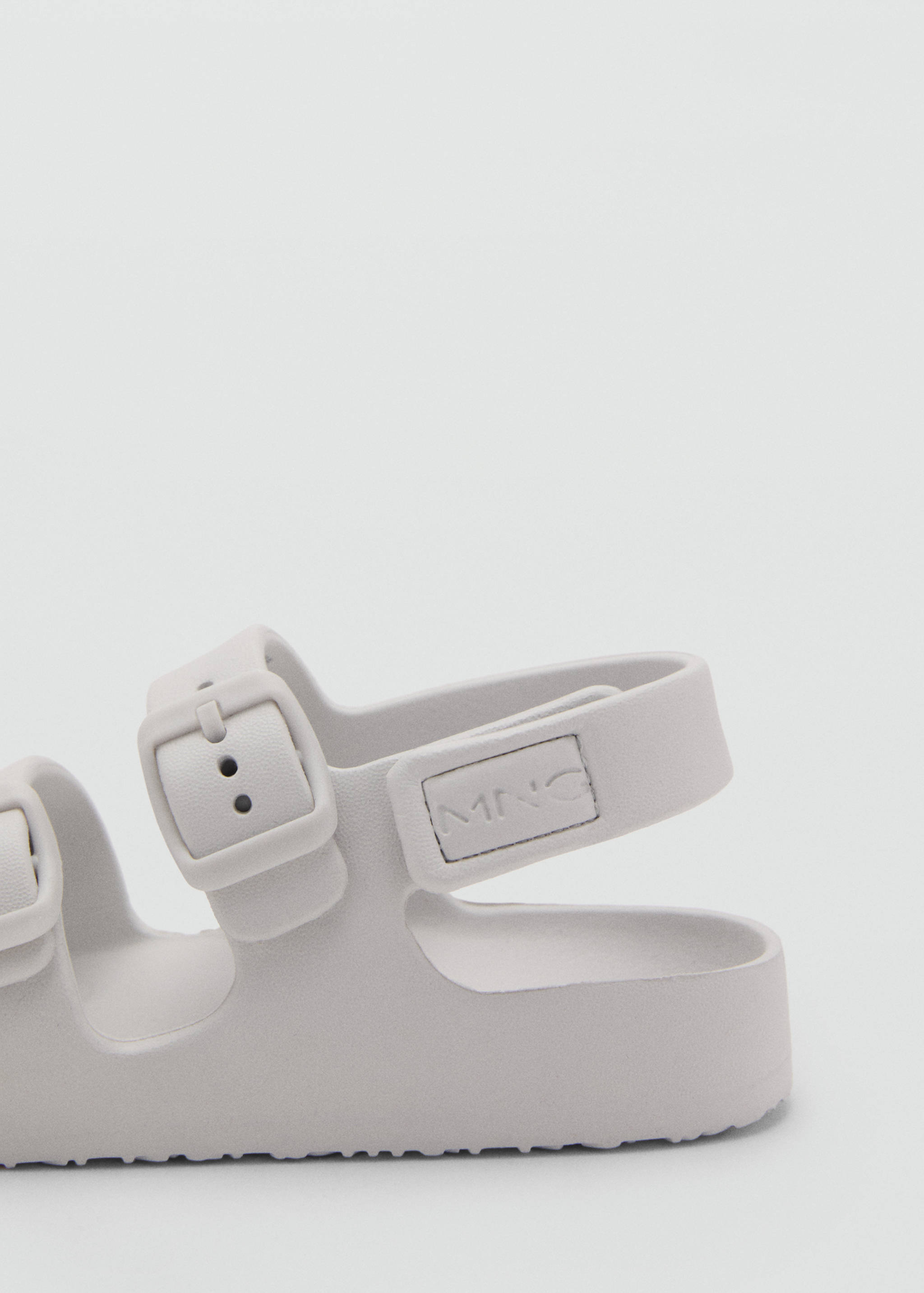 Flip-Flops mit Riemen und Schnalle - Detail des Artikels 1