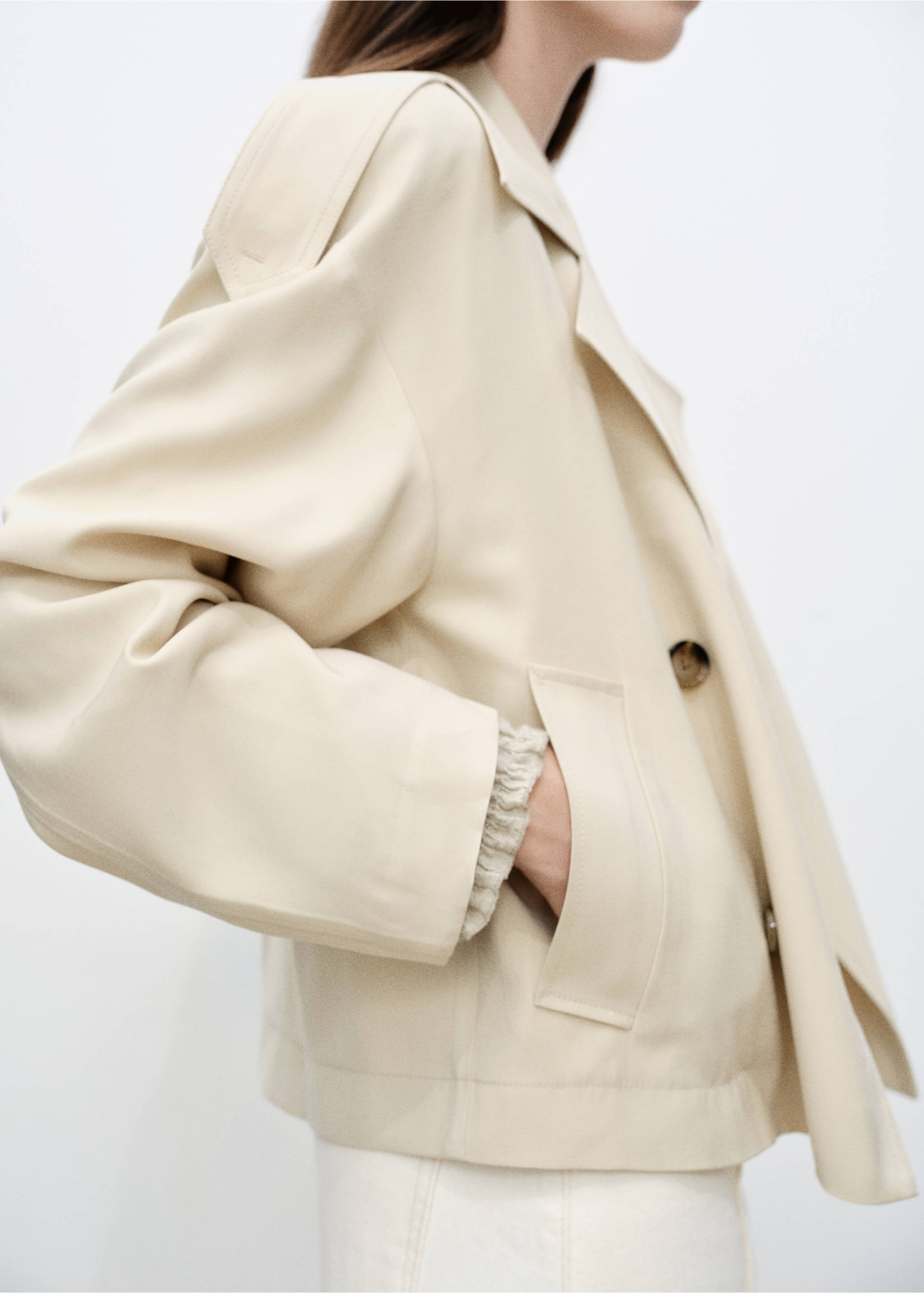 Double-breasted cropped trench coat - Details of the article 6, Light/Pastel Grey. Ref: 87047680-00.